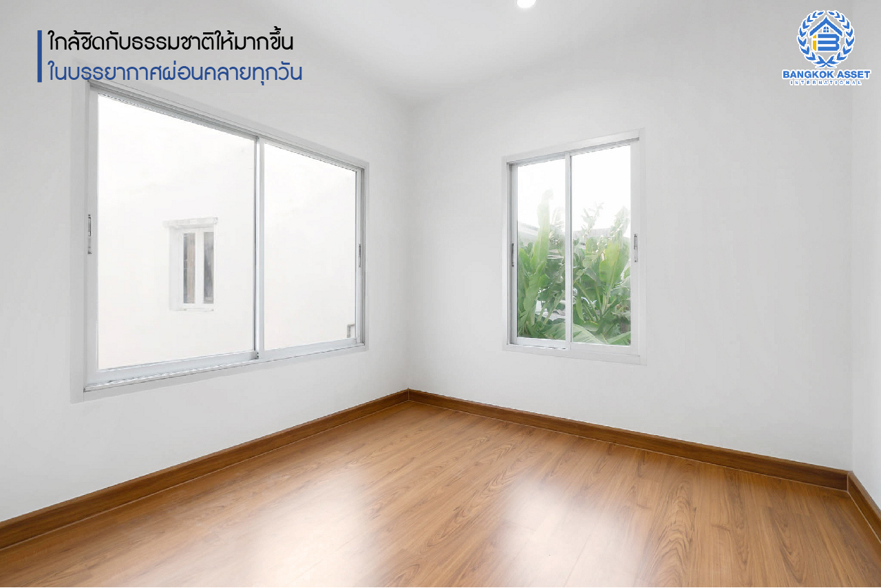 บ้านมือสองตกแต่งใหม่ หลังมุม ม.บัวทอง2 บางใหญ่-เซ็นทรัลเวสต์เกต เนื้อที่ 28 ตร.ว. ฟังก์ชัน 2 ห้องนอน 2 ห้องน้ำ บนทำเลเดินทางสะดวก ติด ถ.กาญจนาภิเษก ใกล้เซ็นทรัลเวสต์เกต และเพียง 5 นาทีถึงรถไฟฟ้า "สถานีคลองบางไผ่"