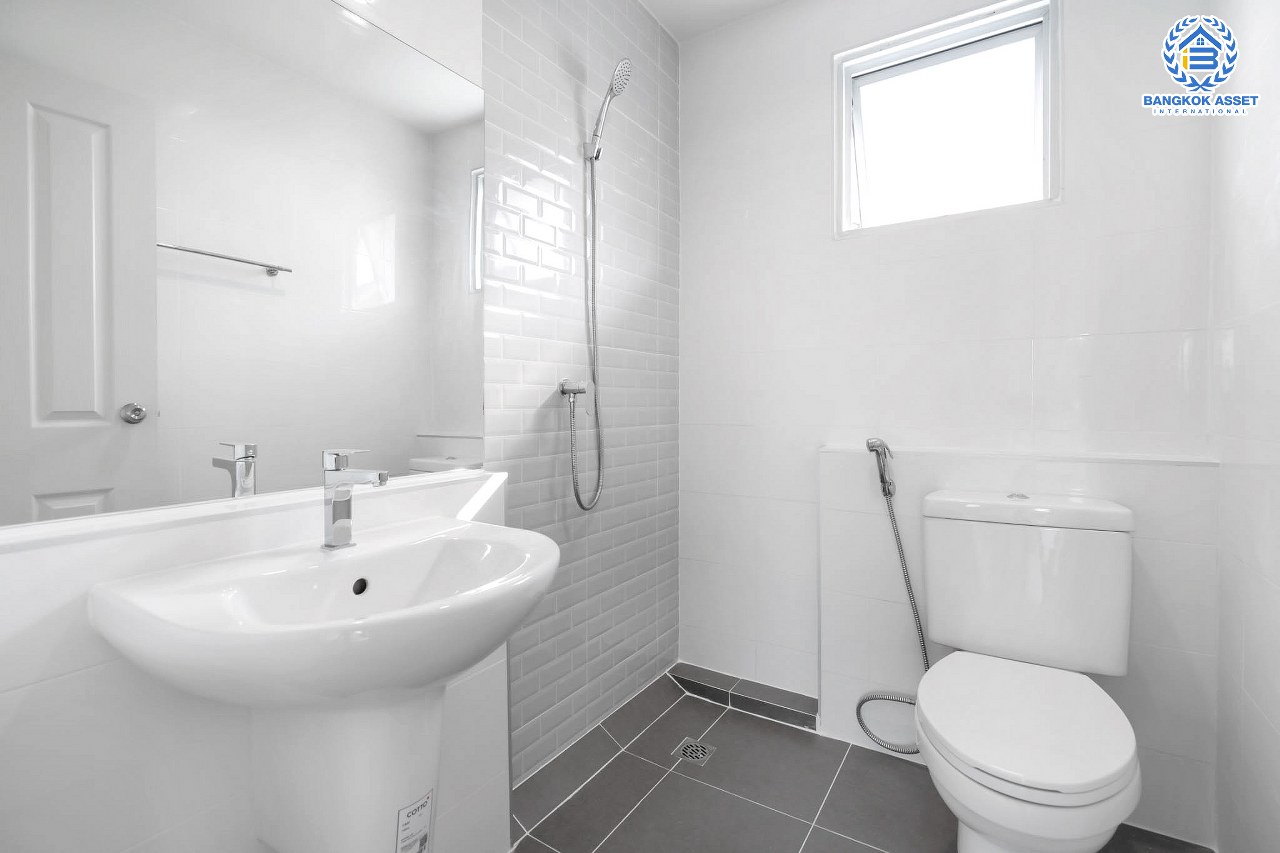 บครันบนทำบ้านมือสองตกแต่งใหม่ หลังใหญ่ บ้านแบรนด์คุณภาพ LH เนื้อที่ 60 ตร.ว. ม.ชัยพฤกษ์ เฟส3 บางใหญ่-เซ็นทรัลเวสต์เกต ฟังก์ชั่น 3 ห้องนอน 3 ห้องน้ำ 2 ที่จอดรถ ตกแต่งสไตล์เรียบหรู Facilities ครเลศักยภาพ ใกล้รถไฟฟ้าสถานี "คลองบางไผ่" และเพียง 5 นาทีถึงเซ็นทรัลเวสต์เกต