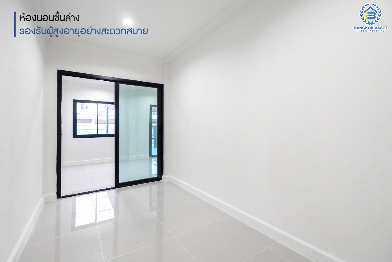 บ้านมือสองตกแต่งใหม่ ม.ลานทอง ติวานนท์-ปากเกร็ด เนื้อที่ 48 ตร.ว. ฟังก์ชั่น 4 ห้องนอน 2 ห้องน้ำ 2 ที่จอดรถ บนทำเลทองเดินทางสะดวกติด ถ.ติวานนท์ ใกล้เซ็นทรัล แจ้งวัฒนะ ,อิมแพ็ค เมืองทองธานี ทางด่วน "แจ้งวัฒนะ" และ ห้าแยกปากเกร็ดเพียง 5 นาทีเท่านั้น...