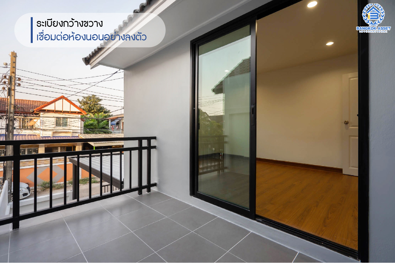 บ้านมือสองตกแต่งใหม่ ม.ลานทอง ติวานนท์-ปากเกร็ด เนื้อที่ 48 ตร.ว. ฟังก์ชั่น 4 ห้องนอน 2 ห้องน้ำ 2 ที่จอดรถ บนทำเลทองเดินทางสะดวกติด ถ.ติวานนท์ ใกล้เซ็นทรัล แจ้งวัฒนะ ,อิมแพ็ค เมืองทองธานี ทางด่วน "แจ้งวัฒนะ" และ ห้าแยกปากเกร็ดเพียง 5 นาทีเท่านั้น...