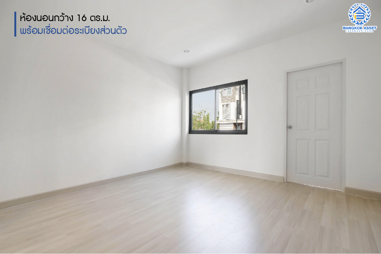 บ้านมือสองตกแต่งใหม่ ม.ไทยธานีวิลล่า2 โชคชัย4 ทาวน์เฮ้าส์ 3 ชั้นหลังใหญ่ ห้องมุม บนเนื้อที่มากถึง 25 ตร.ว. ฟังก์ชั่นพร้อม 4 ห้องนอนใหญ่ 3 ห้องน้ำ บนทำเลทองใจกลางแหล่งชุมชน สะดวกสบายเชื่อมต่อรวดเร็ว ใกล้จุดขึ้นทางด่วน "รามอินทรา-อาจณรงค์" และใกล้รถไฟฟ้าสายสีเหลือง (สายอนาคต) "สถานีโชคชัย4"