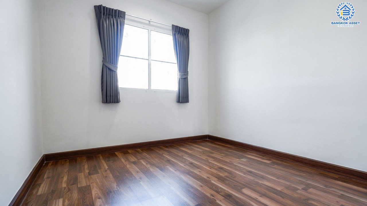 ทาวน์เฮ้าส์มือสองนนทบุรี ม.พฤกษาวิลล์54 พระราม5 - นครอินทร์ บ้านพร้อมอยู่ แปลงมุม! เนื้อที่ 30.50 ตร.ว. ฟังก์ชั่น 3ห้องนอน 2ห้องน้ำ + แอร์ 2 เครื่อง  บนทำเลโซนเมือง! เดินทางสะดวก เข้า-ออกได้หลายเส้นทาง ใกล้สะพานพระราม5 และรถไฟฟ้าสายสีม่วงสถานี "แยกติวานนท์"...