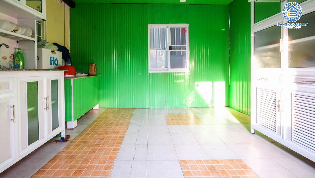 บ้านเดี่ยวมือสองนนทบุรี ม.ศุภาลัยวิลล์ วงแหวน-รัตนาธิเบศร์ เนื้อที่ 67 ตร.ว.  ฟังก์ชั่นครบ 3 ห้องนอน 3 ห้องน้ำ 2 ที่จอดรถ  กว้างขวาง หน้าบ้านไม่ชนใคร พร้อมอยู่ บนทำเลเดินทางสะดวก ใกล้ถ.กาญจนาภิเษก เซ็นทรัลเวสต์เกต และรถไฟฟ้า "สถานีคลองบางไผ่"