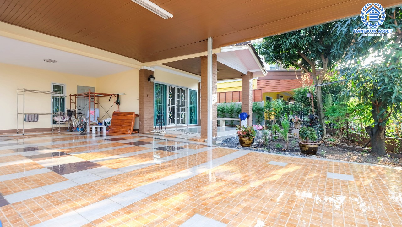 บ้านเดี่ยวมือสองนนทบุรี ม.ศุภาลัยวิลล์ วงแหวน-รัตนาธิเบศร์ เนื้อที่ 67 ตร.ว.  ฟังก์ชั่นครบ 3 ห้องนอน 3 ห้องน้ำ 2 ที่จอดรถ  กว้างขวาง หน้าบ้านไม่ชนใคร พร้อมอยู่ บนทำเลเดินทางสะดวก ใกล้ถ.กาญจนาภิเษก เซ็นทรัลเวสต์เกต และรถไฟฟ้า "สถานีคลองบางไผ่"