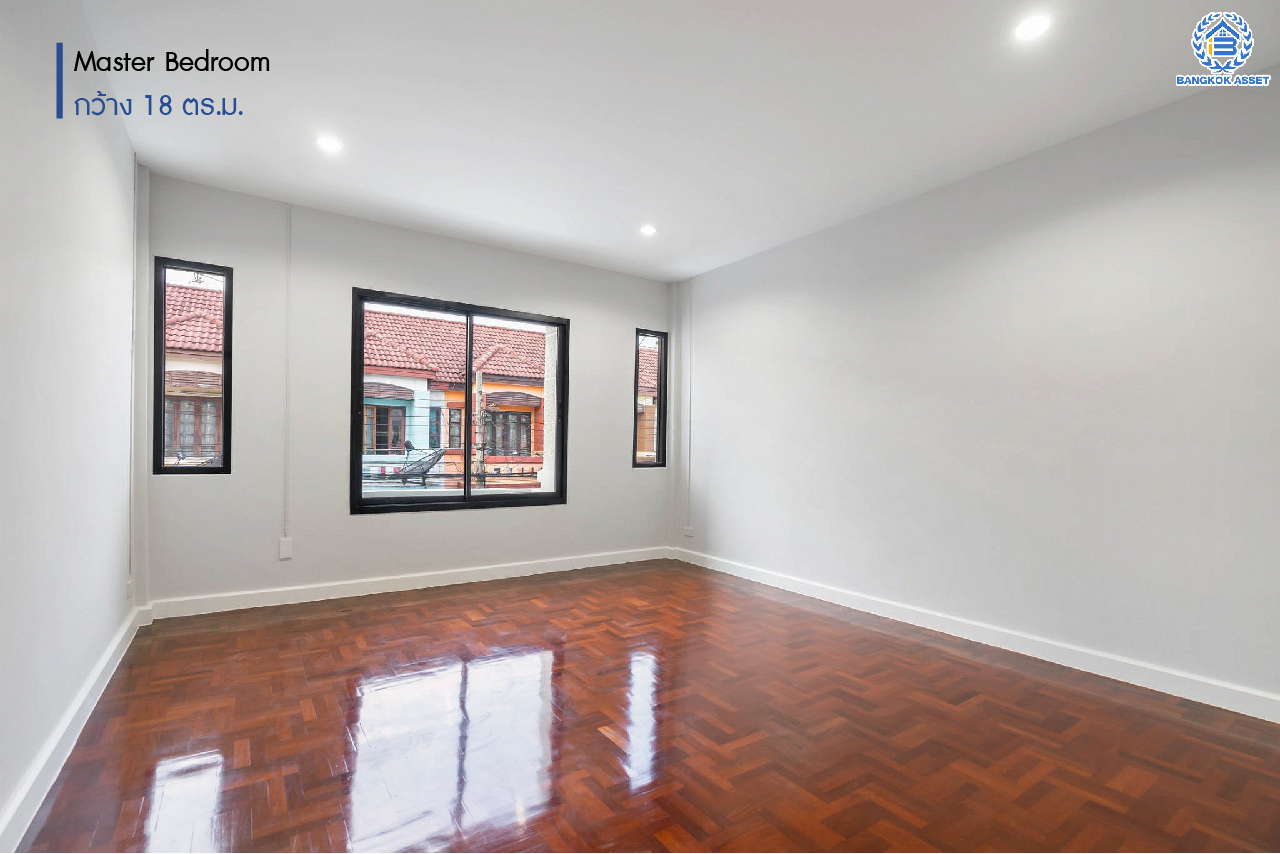 บ้านมือสองตกแต่งใหม่ ม.บุศรินทร์ บางบัวทอง เนื้อที่ 18 ตร.ว. ฟังก์ชัน 2 ห้องนอน 2 ห้องน้ำ บนทำเลยอดเยี่ยม เชื่อมต่อถนนสายหลัก ถนนกาญจนาภิเษก ถนนรัตนาธิเบศร์ ถนนบางกรวย-ไทรน้อย และใกล้รถไฟฟ้าสถานี "บางพลู" เพียง 5 นาที และ ใกล้เซ็นทรัลเวสต์เกต