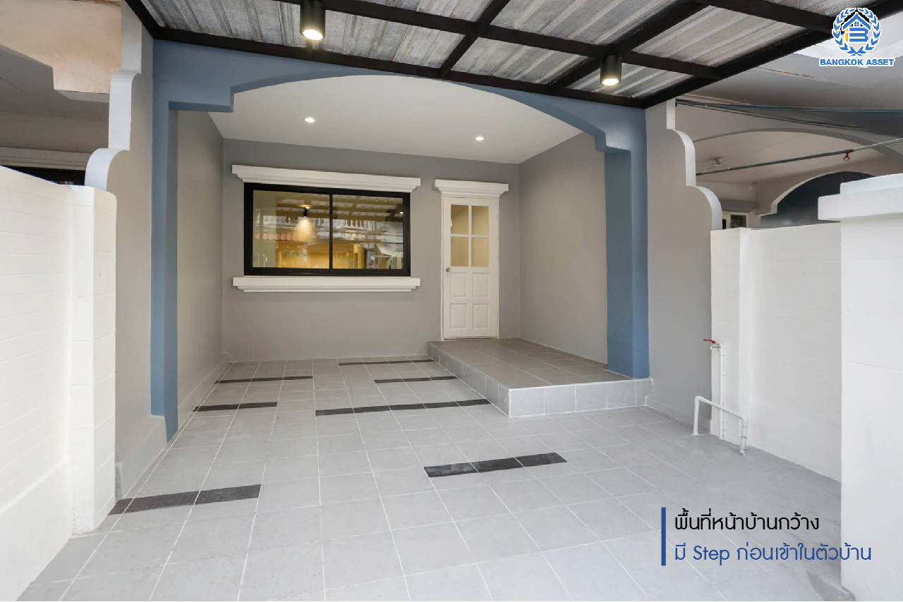 ทาวน์เฮ้าส์มือสองนนทบุรี ม.นันทนาการ์เด้นท์1 ราชพฤกษ์-ท่าอิฐ แบรนด์ Property Perfect หลังใหญ่พร้อมอยู่ เนื้อที่ 17 ตร.ว. ฟังก์ชันพร้อม 2 ห้องนอน 2 ห้องน้ำ บนทำเลเดินทางสะดวก เข้า-ออกได้ ทั้งทางราชพฤกษ์ และรัตนาธิเบศร์ ใกล้รถไฟฟ้าสถานี "บางรักน้อยท่าอิฐ" เพียง 5 นาที