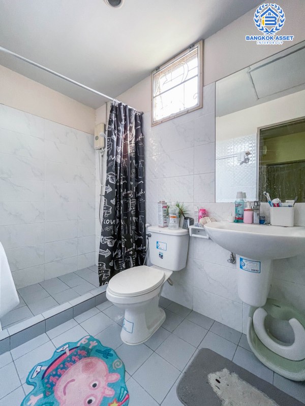 ทาวน์เฮ้าส์มือสอง ม.อารียา เกษตร-นวมินทร์ พร้อมอยู่ ฟังก์ชัน 3 ห้องนอน บนทำเลโซนเมือง เชื่อมต่อทุกการเดินทาง ใกล้ทางด่วน และรถไฟฟ้าสายสีเขียว "สถานีม.เกษตรฯ"...