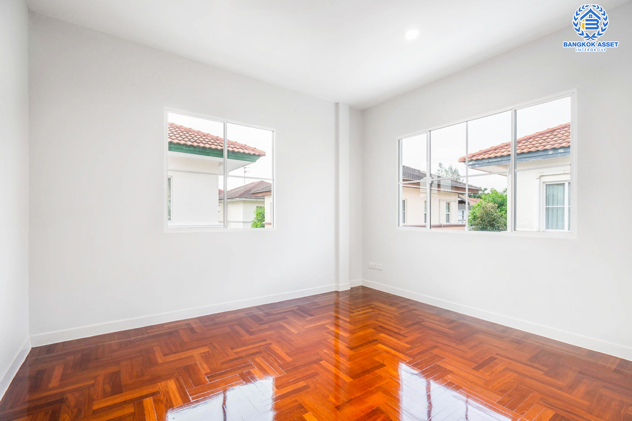 บ้านมือสองตกแต่งใหม่ สังคมคุณภาพ LH ม.ชัยพฤกษ์ บางบัวทอง หลังใหญ่ เนื้อที่ 61.6 ตร.ว. ฟังก์ชัน 3 ห้องนอน 2 ห้องน้ำ จอดรถได้ 2 คัน Facilities ครบครัน! บนทำเลเดินทางสะดวก ติดถนนบางกรวย-ไทรน้อย เชื่อมต่อหลายเส้นทาง ใกล้เซ็นทรัลเวสต์เกต และรถไฟฟ้าสายสีม่วง "สถานีบางพลู"