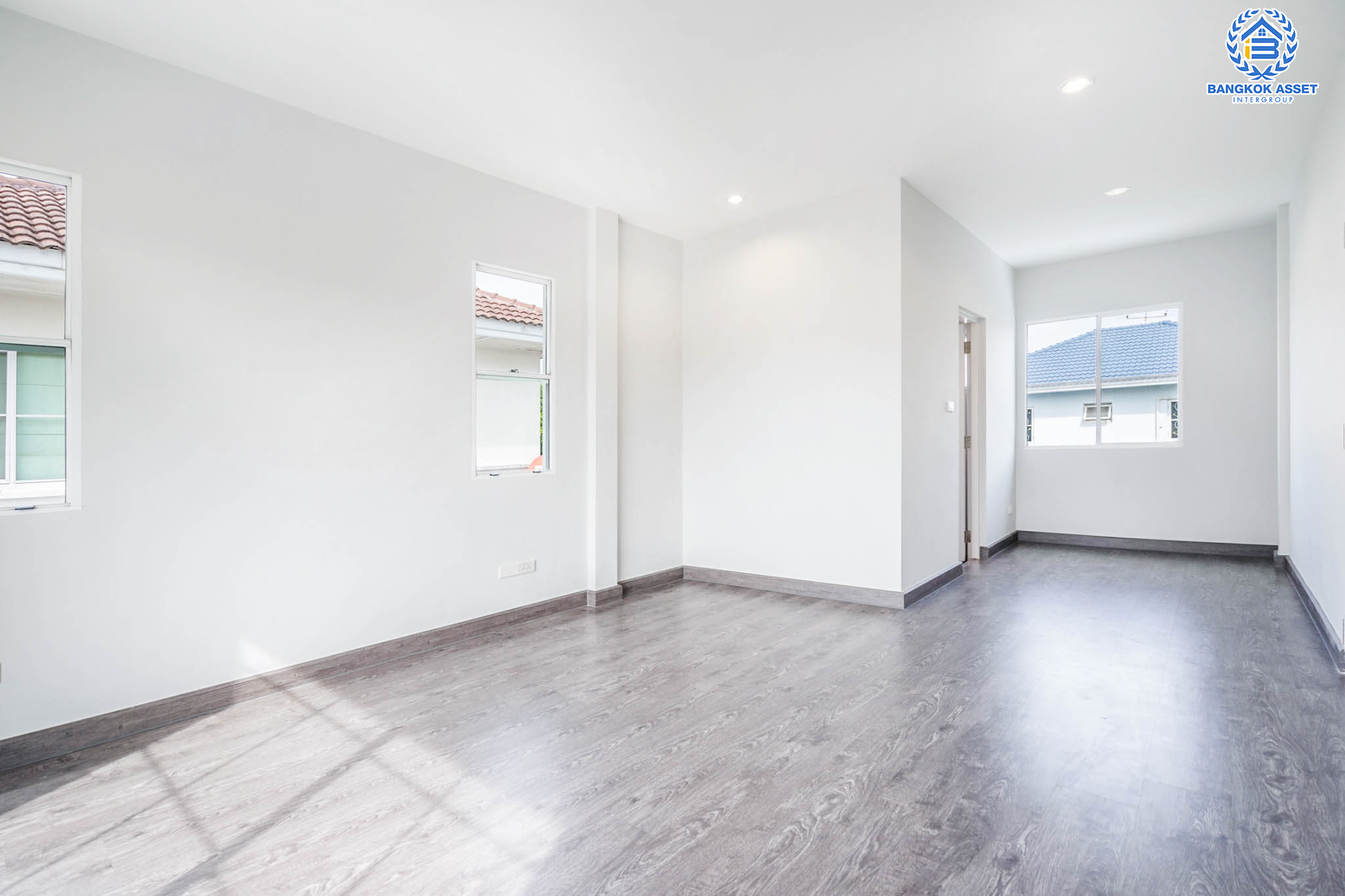 บ้านมือสองตกแต่งใหม่ แบรนด์ LH ม.ชัยพฤกษ์ บางบัวทอง หลังใหญ่ เนื้อที่ 67.3 ตร.ว. ฟังก์ชัน 4 ห้องนอน 3 ห้องน้ำ จอดรถ 2 คัน พร้อม facilities ครบครัน บนทำเลเดินทางสะดวก ติดถนนบางกรวย-ไทรน้อย ใกล้เซ็นทรัลเวสต์เกต และรถไฟฟ้าสายสีม่วง "สถานีบางพลู"...