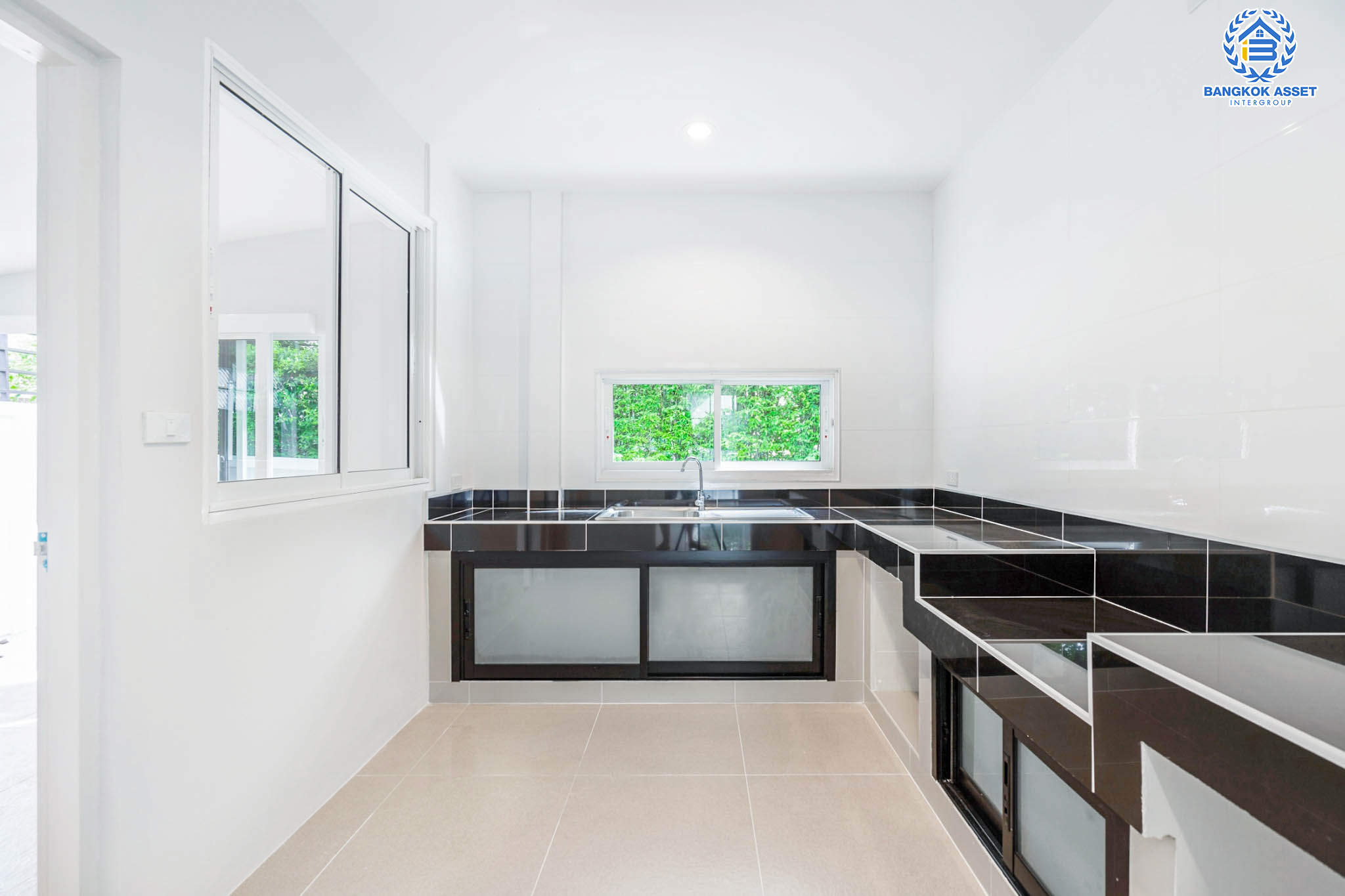 บ้านมือสองตกแต่งใหม่ แบรนด์ LH ม.ชัยพฤกษ์ บางบัวทอง หลังใหญ่ เนื้อที่ 67.3 ตร.ว. ฟังก์ชัน 4 ห้องนอน 3 ห้องน้ำ จอดรถ 2 คัน พร้อม facilities ครบครัน บนทำเลเดินทางสะดวก ติดถนนบางกรวย-ไทรน้อย ใกล้เซ็นทรัลเวสต์เกต และรถไฟฟ้าสายสีม่วง "สถานีบางพลู"...