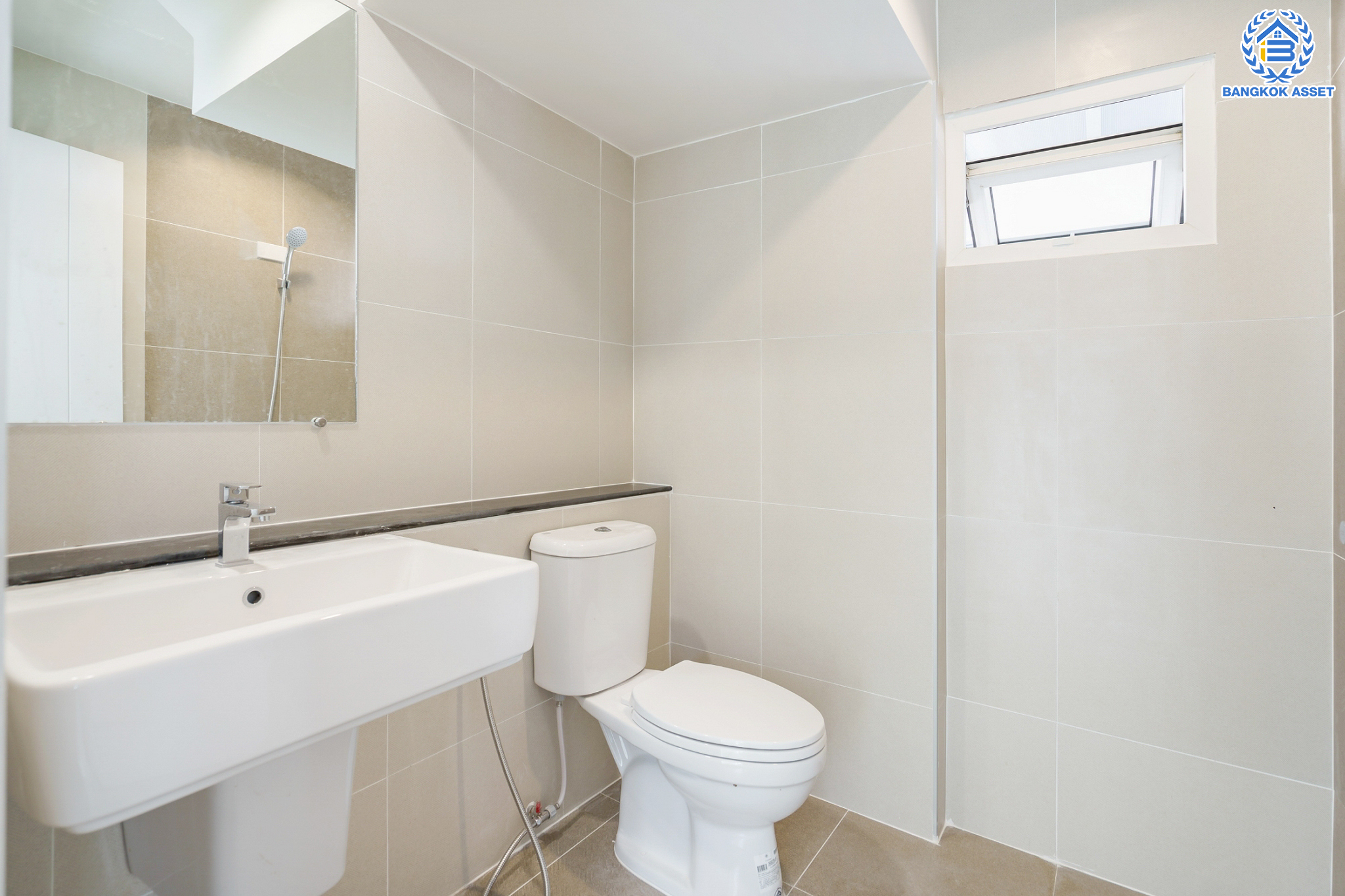 บ้านมือสองตกแต่งใหม่ แบรนด์ Property Perfect ม.เพอร์เฟคพาร์ค พระราม5-บางใหญ่ (ซ.วัดพระนอน) เนื้อที่ 36 ตร.ว. บ้านแฝดฟังก์ชันระดับบ้านเดี่ยว! 3 ห้องนอน 2 ห้องน้ำ 2 ที่จอดรถ โซนใกล้ทะเลสาบและสวนสาธารณะ รายล้อมด้วย Facilities ครบครัน บนทำเลใกล้วงแหวนกาญจนาฯ เซ็นทรัลเวสต์เกต และรถไฟฟ้าสายสีม่วง "สถานีตลาดบางใหญ่"