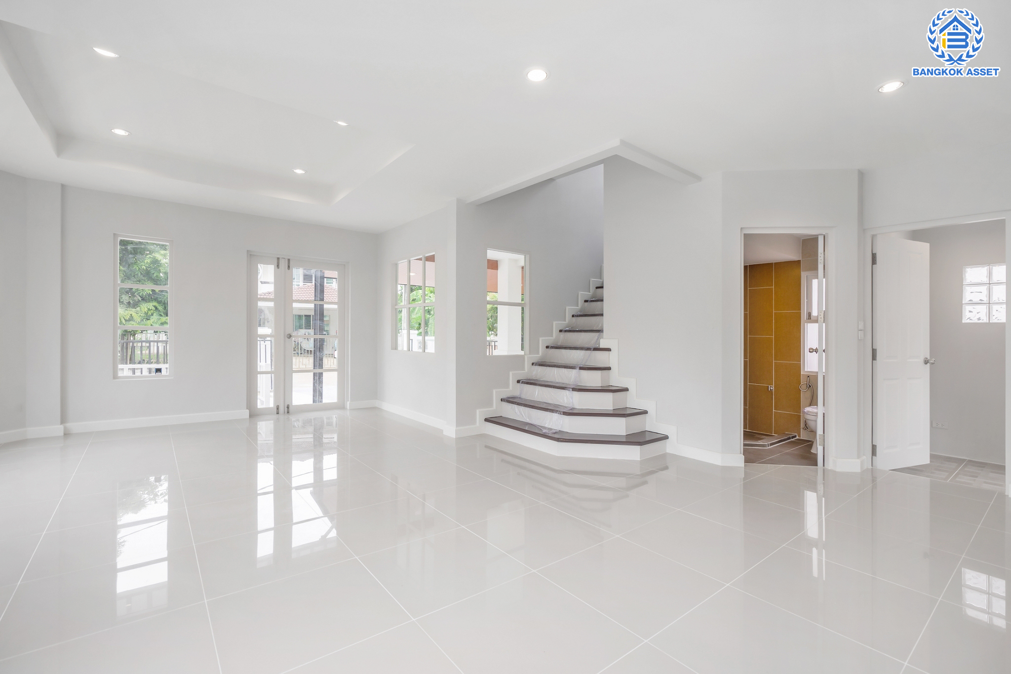 บ้านมือสองตกแต่งใหม่ แบรนด์ LH ม.ชัยพฤกษ์ บางบัวทอง หลังมุม เนื้อที่ 69.7 ตร.ว. ฟังก์ชัน 3 ห้องนอน 2 ห้องน้ำ จอดรถ 2 คัน พร้อม Facilities ครบครัน บนทำเลเดินทางสะดวก ติดถนนบางกรวย-ไทรน้อย ใกล้เซ็นทรัลเวสต์เกต และรถไฟฟ้าสายสีม่วง "สถานีบางพลู"