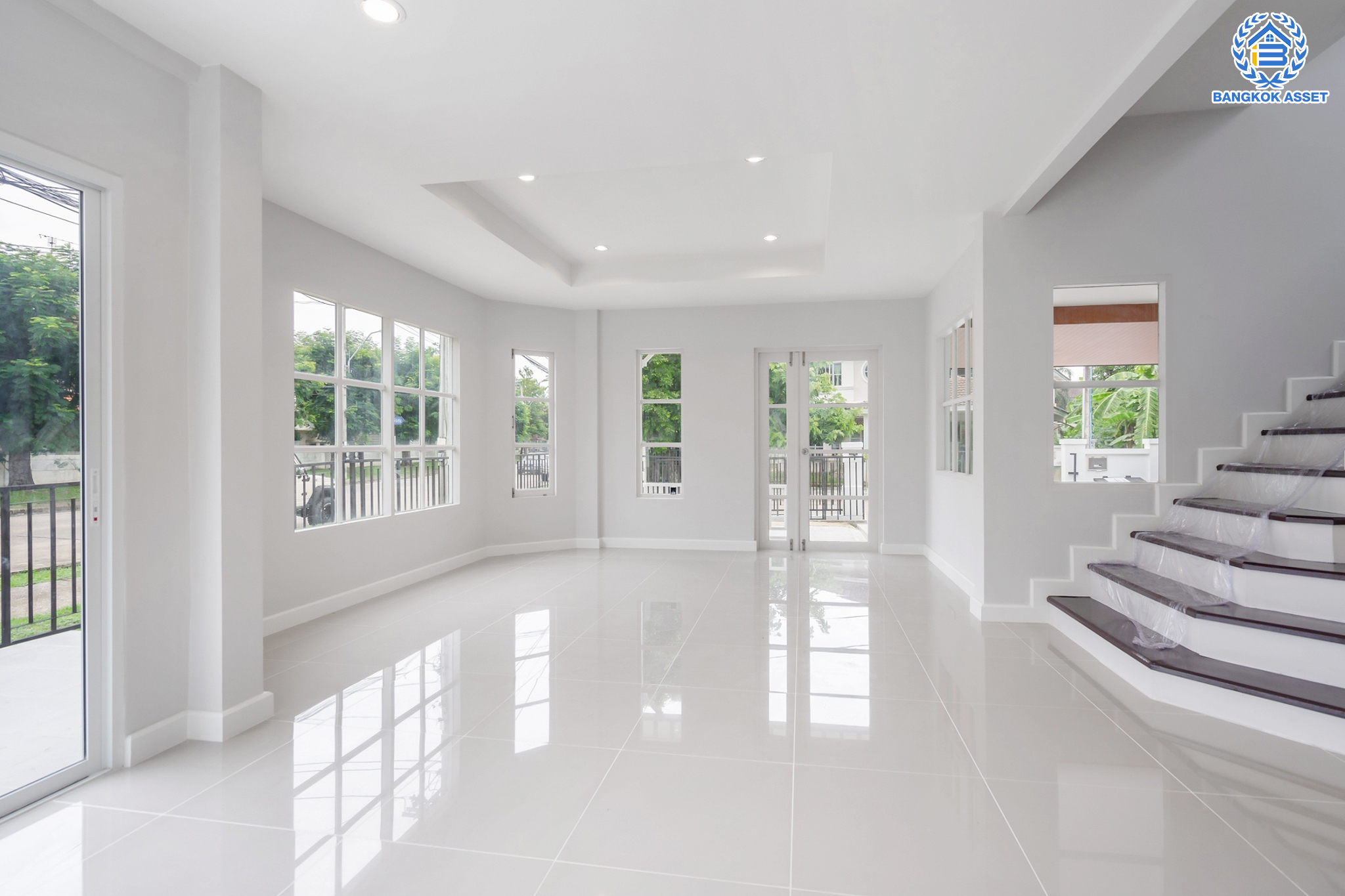 บ้านมือสองตกแต่งใหม่ แบรนด์ LH ม.ชัยพฤกษ์ บางบัวทอง หลังมุม เนื้อที่ 69.7 ตร.ว. ฟังก์ชัน 3 ห้องนอน 2 ห้องน้ำ จอดรถ 2 คัน พร้อม Facilities ครบครัน บนทำเลเดินทางสะดวก ติดถนนบางกรวย-ไทรน้อย ใกล้เซ็นทรัลเวสต์เกต และรถไฟฟ้าสายสีม่วง "สถานีบางพลู"