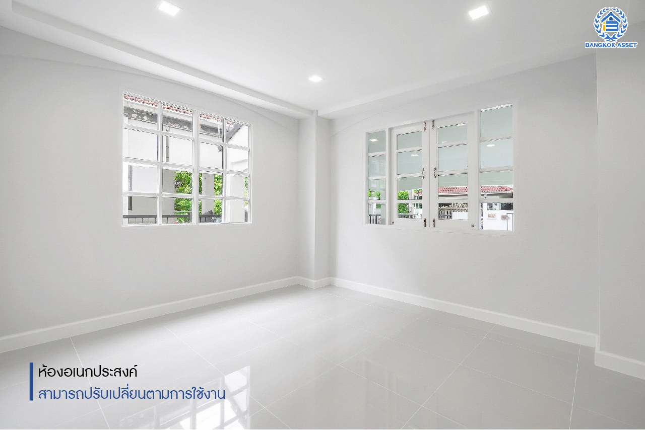 บ้านมือสองตกแต่งใหม่ คุณภาพแบรนด์ LH ม.ชลลดา บางบัวทอง เนื้อที่ 80 ตร.ว. ตกแต่งหรูหรา ฟังก์ชันจัดเต็ม 4 ห้องนอน 3 ห้องน้ำ 1 ห้องอเนกประสงค์ จอดรถได้ 2 คัน มีสนามหญ้าด้านข้างกว้างขวาง พร้อม Facilities ครบ! บนทำเลคุณภาพ เชื่อมต่อได้หลายเส้นทาง ใกล้เซ็นทรัลเวสต์เกต และรถไฟฟ้า "สถานีบางพลู"