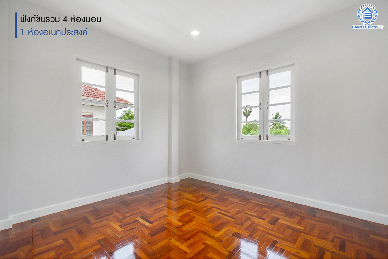 บ้านมือสองตกแต่งใหม่ คุณภาพแบรนด์ LH ม.ชลลดา บางบัวทอง เนื้อที่ 80 ตร.ว. ตกแต่งหรูหรา ฟังก์ชันจัดเต็ม 4 ห้องนอน 3 ห้องน้ำ 1 ห้องอเนกประสงค์ จอดรถได้ 2 คัน มีสนามหญ้าด้านข้างกว้างขวาง พร้อม Facilities ครบ! บนทำเลคุณภาพ เชื่อมต่อได้หลายเส้นทาง ใกล้เซ็นทรัลเวสต์เกต และรถไฟฟ้า "สถานีบางพลู"