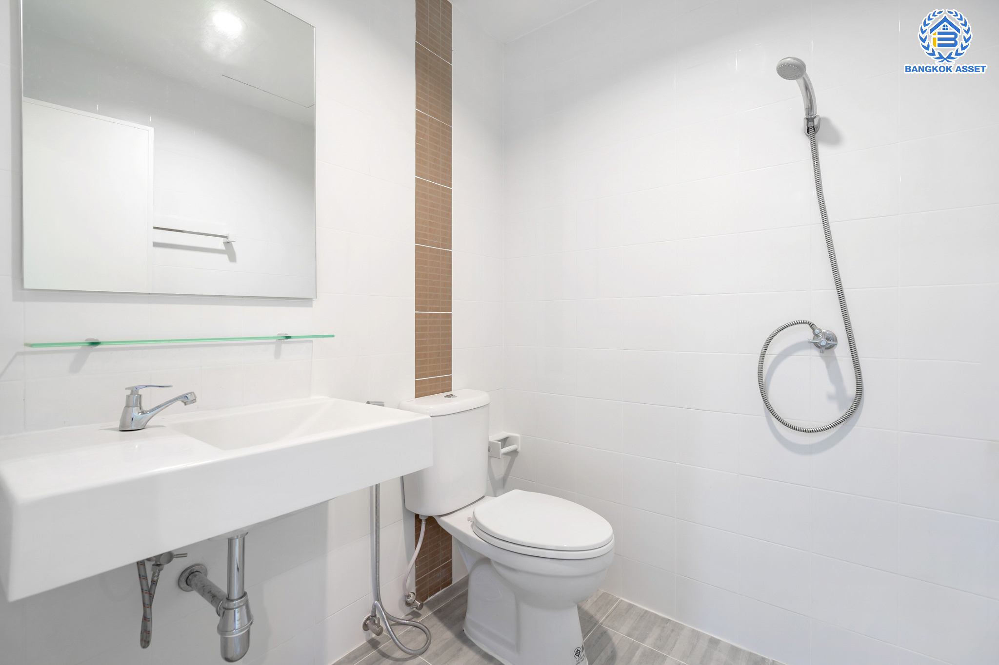 บ้านมือสองตกแต่งใหม่ ม.พฤกษาทาวน์ ติดถนนราชพฤกษ์ ทาวน์เฮ้าส์ #หลังมุม เนื้อที่ 17.2 ตร.ว. ฟังก์ชัน 3 ห้องนอน 2 ห้องน้ำ 1 ที่จอดรถ บนทำเลศักยภาพ ใกล้วงเวียนพระราม5 เชื่อมต่อทั้ง ถ.นครอินทร์ ,ราชพฤกษ์ ,และกาญจนาภิเษก ใกล้เซ็นทรัลเวสต์เกต และรถไฟฟ้า "สถานีบางรักใหญ่"...