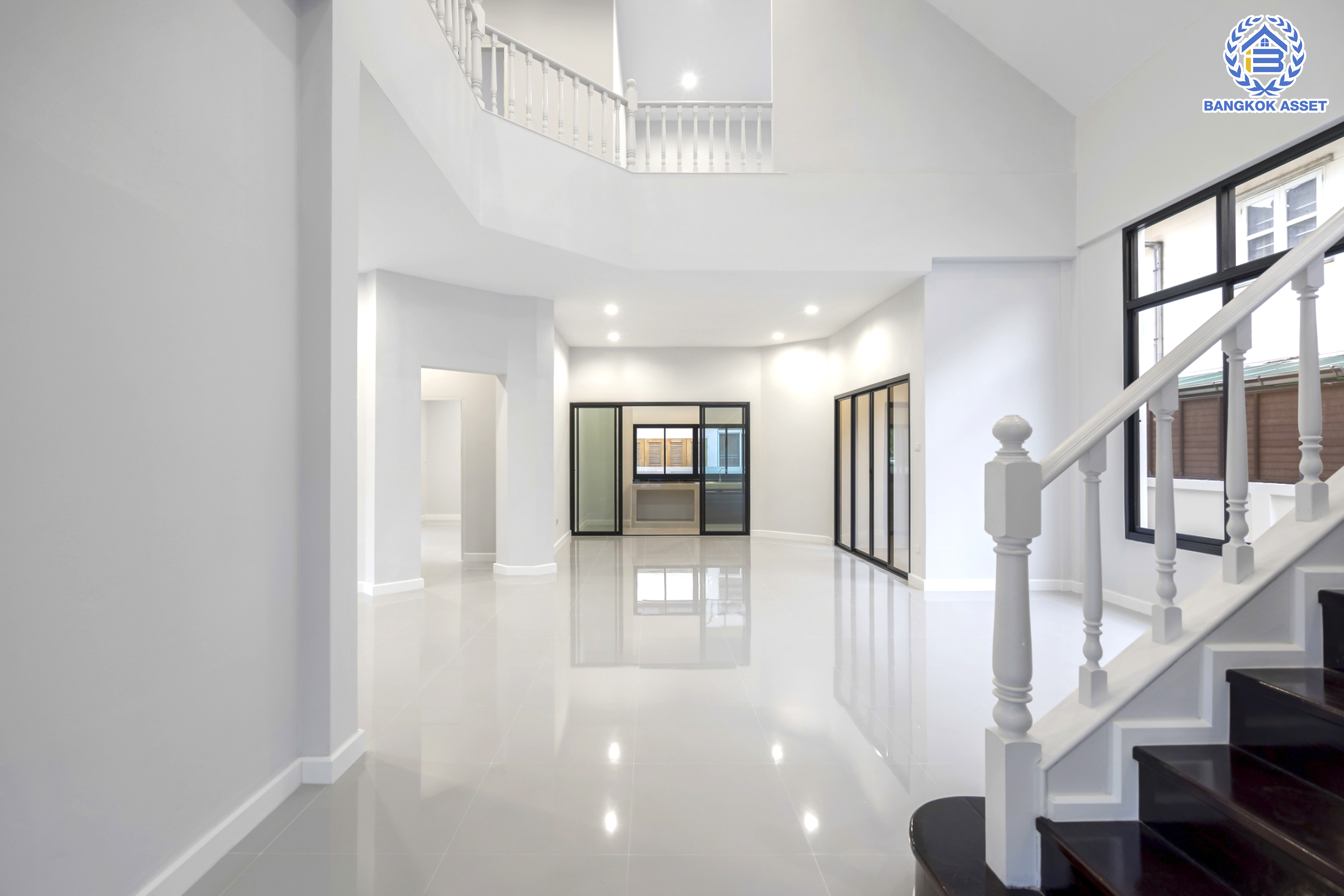 บ้านมือสองตกแต่งใหม่ หลังใหญ่! เนื้อที่ 84 ตร.ว. ม.โชคชัยปัญจทรัพย์44 ปิ่นเกล้า-บรมราชชนนี หลังมุม พื้นที่ใช้สอยมากกว่า 300 ตร.ม. ฟังก์ชันจัดเต็ม 4 ห้องนอน 3 ห้องน้ำ จอดรถได้ 2 คัน ตอบโจทย์ทุกการเดินทาง บนทำเลศักยภาพ ติดถนนบรมราชชนนี เชื่อมต่อทางคู่ขนานลอยฟ้า ใกล้ ม.มหิดล และเซ็นทรัลศาลายา...