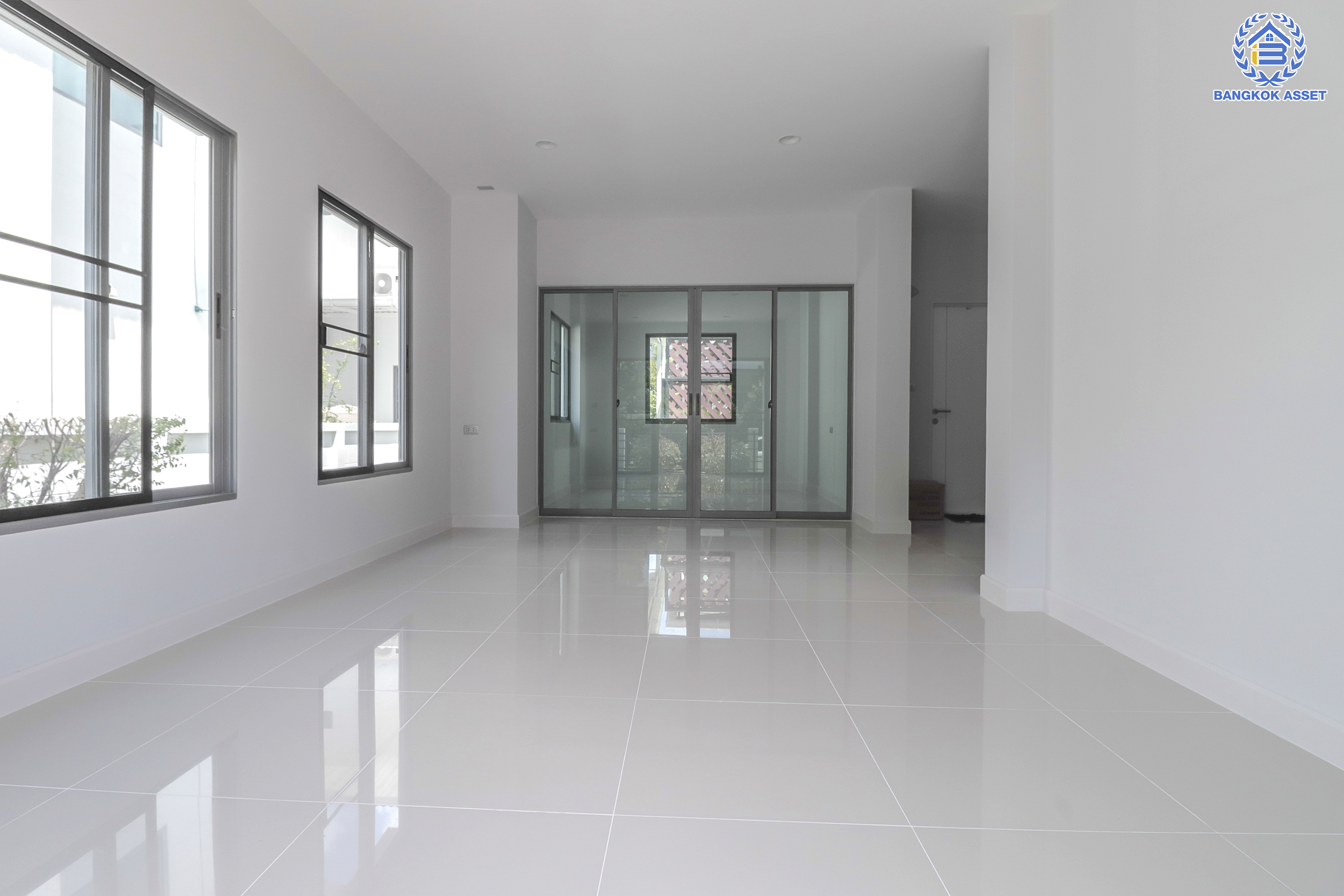 บ้านมือสองตกแต่งใหม่ ม.เพอร์เฟคเพลส แจ้งวัฒนะ-ปากเกร็ด เนื้อที่ 50.3 ตร.ว. ฟังก์ชัน 4 ห้องนอน 3 ห้องน้ำ จอดรถได้ 2 คัน รองรับทุกการอยู่อาศัย บนทำเลศักยภาพ ใกล้เซ็นทรัลแจ้งวัฒนะ รถไฟฟ้าสายสีชมพู "สถานีแยกปากเกร็ด" และเชื่อมสู่แจ้งวัฒนะและทางด่วน เพียง 5 นาที...