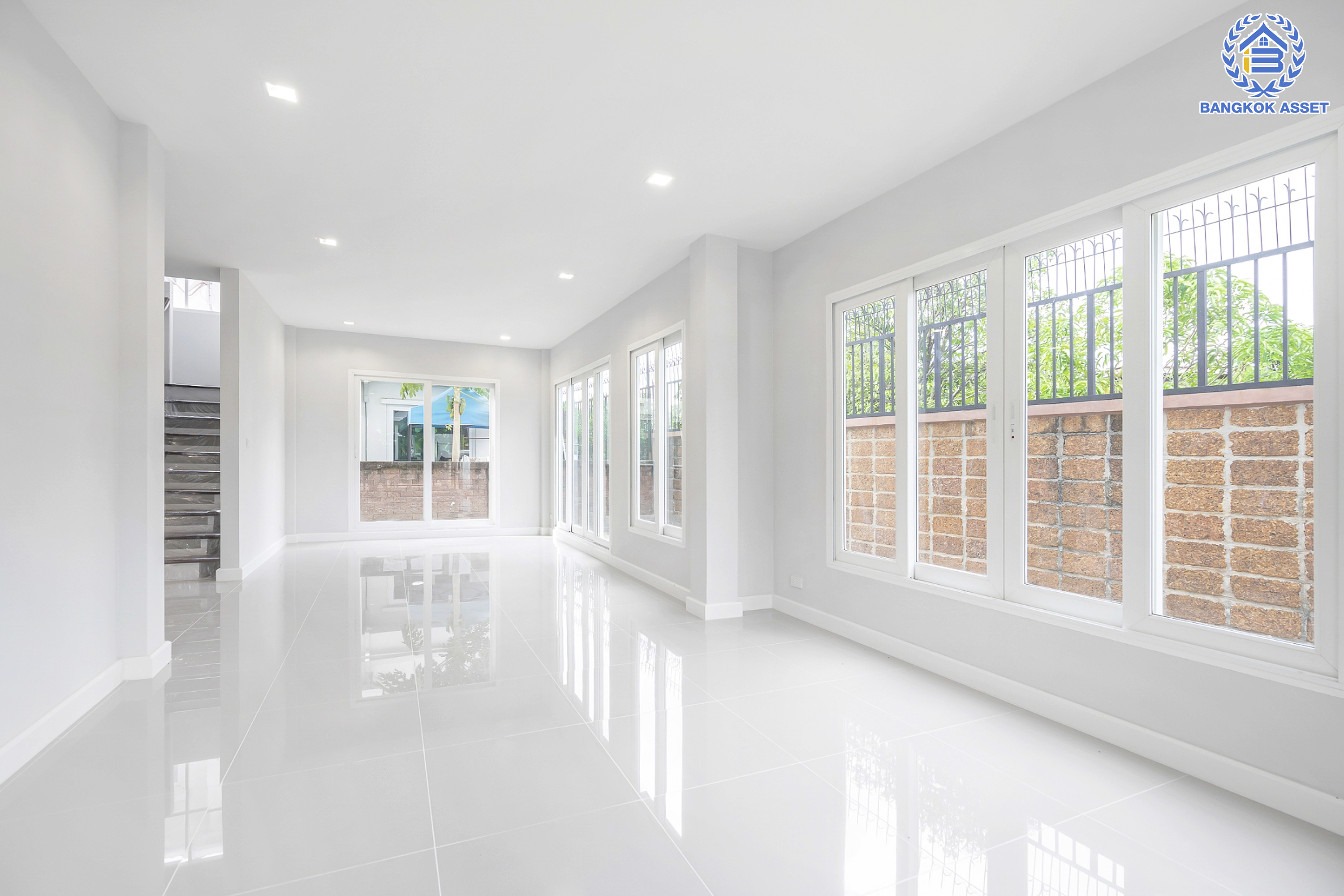 บ้านมือสองตกแต่งใหม่ ม.คาซ่าวิลล์ ราชพฤกษ์-รัตนาธิเบศร์1 (Q.House) หลังมุม ดีไซน์ Modern เนื้อที่ 66 ตร.ว. ฟังก์ชัน 3 ห้องนอน 3 ห้องน้ำ จอดรถได้ถึง 4 คัน บนทำเลศักยภาพ ติดถนนราชพฤกษ์ ใกล้เซ็นทรัลเวสต์เกต และรถไฟฟ้า "สถานีบางรักน้อยท่าอิฐ"...