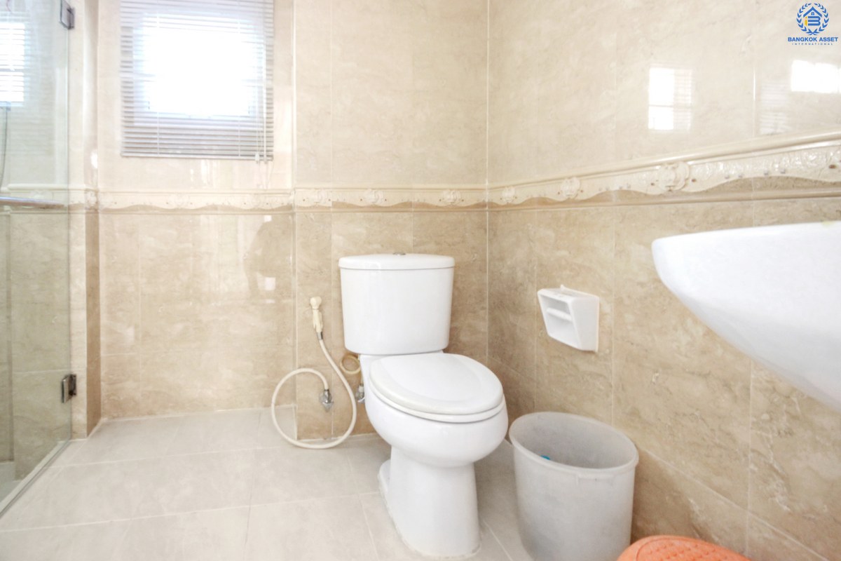 บ้านเดี่ยวมือสองนนทบุรี หลังมุม! โครงการ บางกอกบูเลอวาร์ด ราชพฤกษ์-พระราม5 (ใกล้วงเวียนพระราม5) ภายในตกแต่งหรู เนื้อที่กว้างขวางถึง 113.6 ตร.ว. จอดรถได้ 2 คัน พร้อมเฟอร์นิเจอร์บิ้วอินท์ทั้งหลัง!! บนทำเลเปี่ยมศักยภาพ หน้าโครงการติดถนนราชพฤกษ์ ภายในโครงการหรูหรามาก  เชื่อมสู่หลายเส้นทางได้อย่างรวดเร็ว ใกล้ The Walk ,The Crystal SB และอื่นๆอีกมากมาย