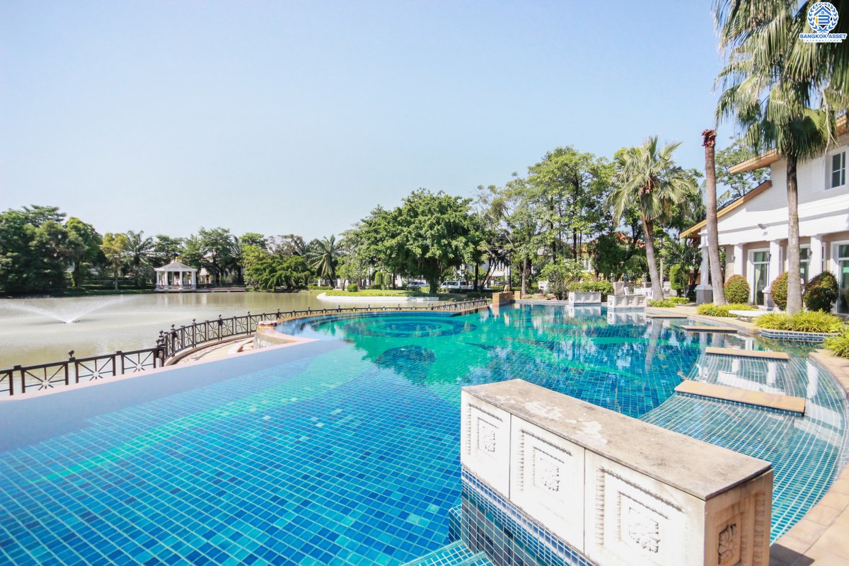 บ้านเดี่ยวมือสองนนทบุรี หลังมุม! โครงการ บางกอกบูเลอวาร์ด ราชพฤกษ์-พระราม5 (ใกล้วงเวียนพระราม5) ภายในตกแต่งหรู เนื้อที่กว้างขวางถึง 113.6 ตร.ว. จอดรถได้ 2 คัน พร้อมเฟอร์นิเจอร์บิ้วอินท์ทั้งหลัง!! บนทำเลเปี่ยมศักยภาพ หน้าโครงการติดถนนราชพฤกษ์ ภายในโครงการหรูหรามาก  เชื่อมสู่หลายเส้นทางได้อย่างรวดเร็ว ใกล้ The Walk ,The Crystal SB และอื่นๆอีกมากมาย