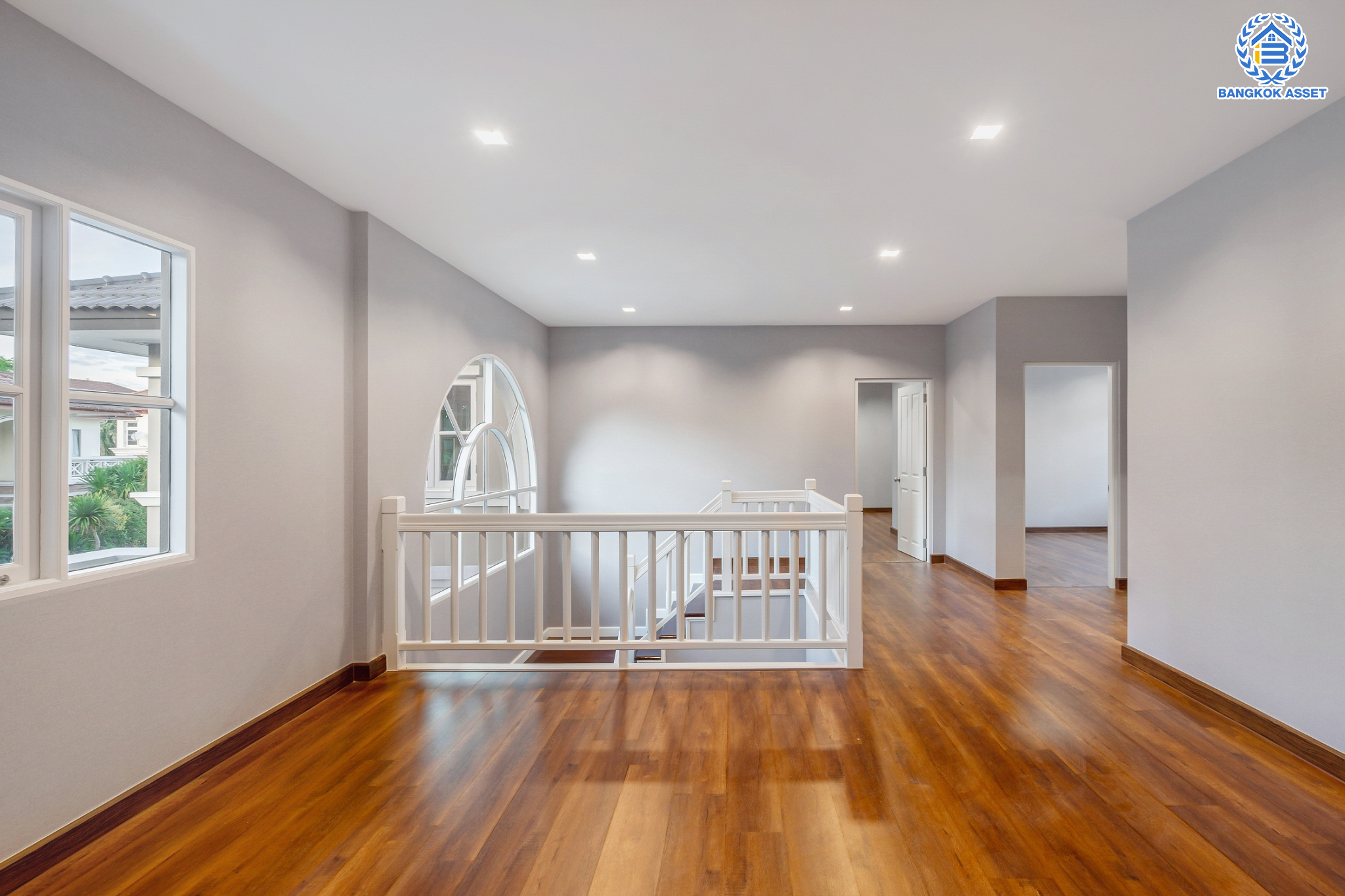 คฤหาสน์มือสองตกแต่งใหม่ ม.ลดาวัลย์ เลคโคโลเนียล กาญจนาภิเษก-พระราม2 ตกแต่งสุด Luxury เนื้อที่ 120 ตร.ว. โครงการบรรยากาศ Private โซนใกล้ส่วนกลาง ฟังก์ชันจัดเต็ม 5 ห้องนอน 5 ห้องน้ำ 1 ห้องอเนกประสงค์ 1 ห้องแม่บ้าน จอดรถได้ถึง 4 คัน บนพื้นที่ใช้สอยกว่า 620 ตร.ม. ทำเลติดถนนกาญจนาภิเษก ใจกลางย่านบางบอน เชื่อมต่อถนนพระราม2 และถนนเอกชัย ใกล้เซ็นทรัลพระราม2 และเดอะมอลล์บางแค