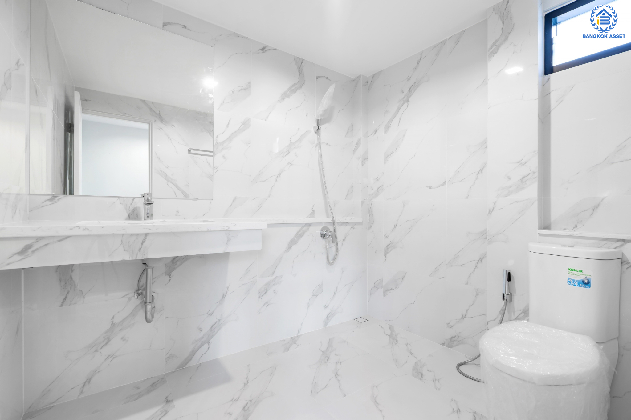 บ้านมือสองตกแต่งใหม่ หลังใหญ่พิเศษ! ม.ชวนชื่นกรีนวิลล์ บรมราชชนนี-พุทธมณฑลสาย2 #หลังมุม เนื้อที่ 85 ตร.ว. ฟังก์ชันจัดเต็ม 4 ห้องนอน 4 ห้องน้ำ 1 ห้องแม่บ้าน จอดรถได้ 2 คัน บนทำเลศักยภาพ เข้า-ออกได้ทั้ง ถ.พุทธมณฑลสาย2 และ ถ.กาญจนาภิเษก ใกล้ทางคู่ขนานลอยฟ้าบรมราชชนนี, เซ็นทรัลปิ่นเกล้า และม.มหิดล...