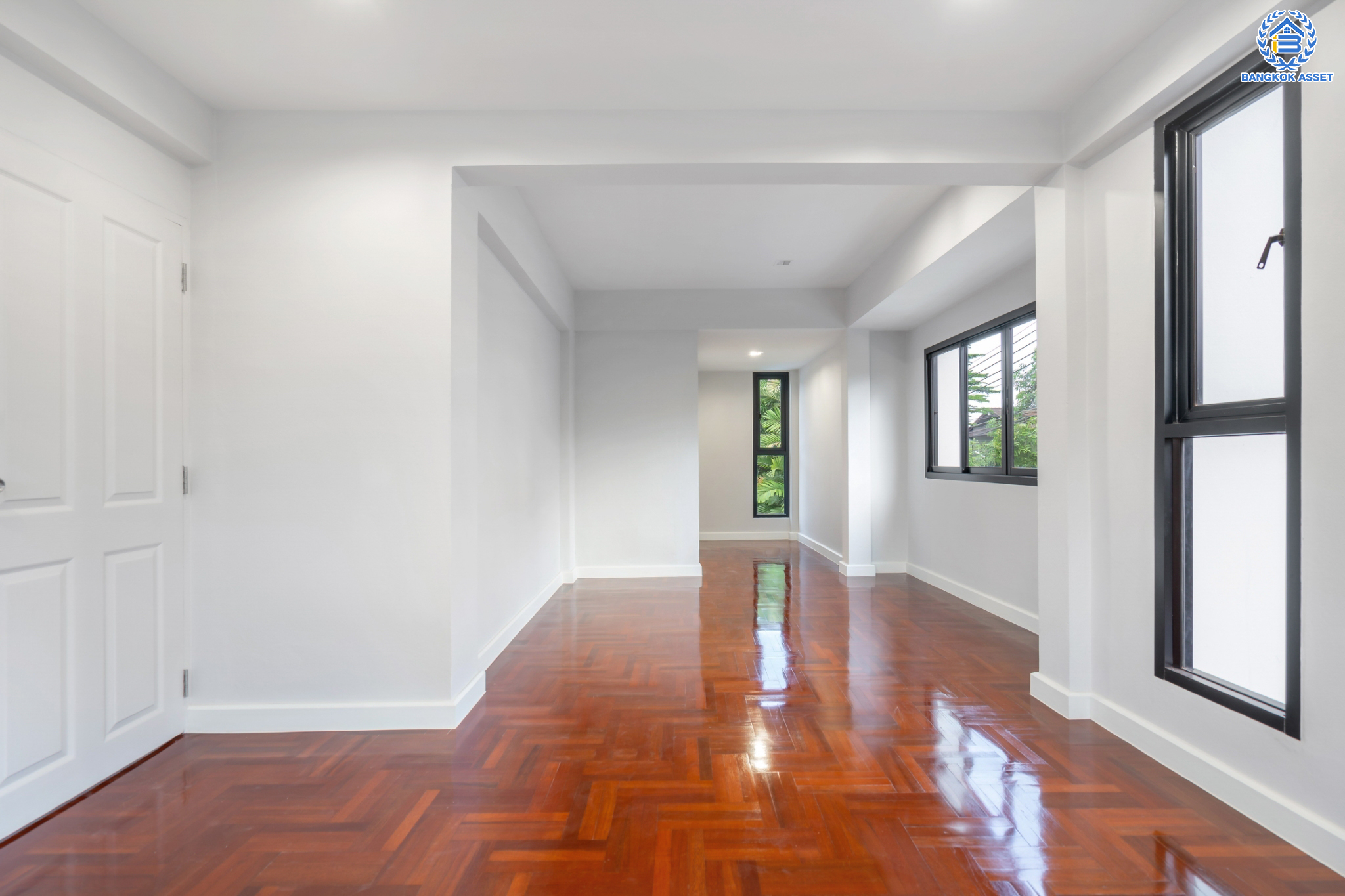 บ้านมือสองตกแต่งใหม่ หลังใหญ่พิเศษ! ม.ชวนชื่นกรีนวิลล์ บรมราชชนนี-พุทธมณฑลสาย2 #หลังมุม เนื้อที่ 85 ตร.ว. ฟังก์ชันจัดเต็ม 4 ห้องนอน 4 ห้องน้ำ 1 ห้องแม่บ้าน จอดรถได้ 2 คัน บนทำเลศักยภาพ เข้า-ออกได้ทั้ง ถ.พุทธมณฑลสาย2 และ ถ.กาญจนาภิเษก ใกล้ทางคู่ขนานลอยฟ้าบรมราชชนนี, เซ็นทรัลปิ่นเกล้า และม.มหิดล...