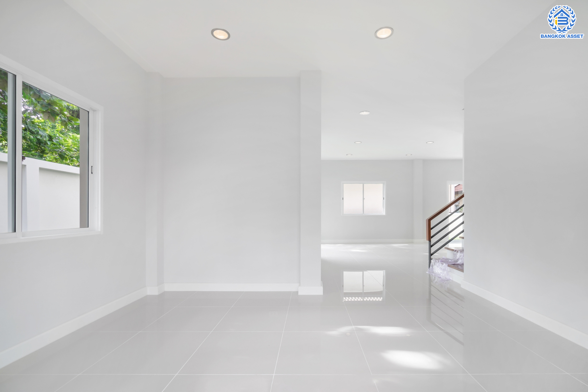 บ้านเดี่ยวมือสองนนทบุรี หลังมุม ม.บ้านณดล รัตนาธิเบศร์-เรวดี เนื้อที่ 58.5 ตร.ว. พร้อมเข้าอยู่ ฟังก์ชัน 3 ห้องนอน 3 ห้องน้ำ จอดรถได้ 2 คัน พร้อมตอบโจทย์ทุกการเข้าอยู่ บนทำเลเดินทางสะดวก เข้า-ออก ได้หลายเส้นทาง ใกล้เซ็นทรัลรัตนาธิเบศร์ และรถไฟฟ้าสายสีม่วง "สถานีสะพานพระนั่งเกล้า