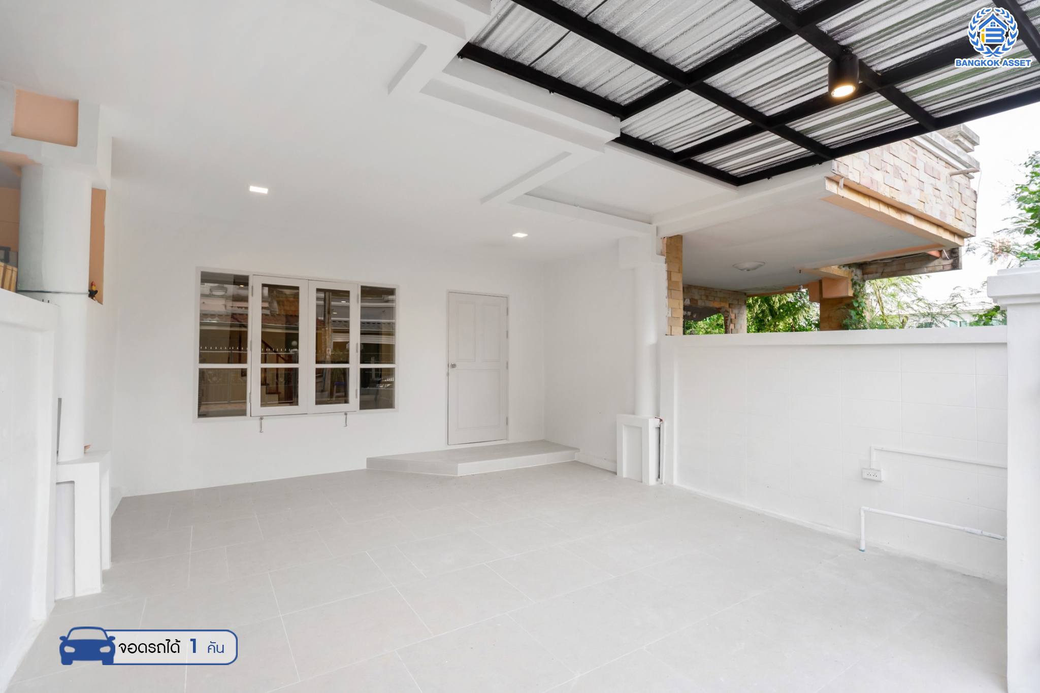 บ้านมือสองตกแต่งใหม่ ม.เจ้าพระยา9 ราชพฤกษ์-รัตนาธิเบศร์ (ใกล้ตลาดเจ้าพระยา) ทาวน์เฮ้าส์ 3 ชั้น เนื้อที่ 18.7 ตร.ว. ฟังก์ชันจัดเต็ม 5 ห้องนอน 3 ห้องน้ำ 1 ที่จอดรถ บนทำเลดีที่สุด เชื่อมต่อถนนเส้นหลัก ทั้ง ถ.ราชพฤกษ์ , ถ.กาญจนาภิเษก และถ.รัตนาธิเบศร์ ใกล้เซ็นทรัลเวสต์เกต และรถไฟฟ้าสายสีม่วง "สถานีบางพลู"