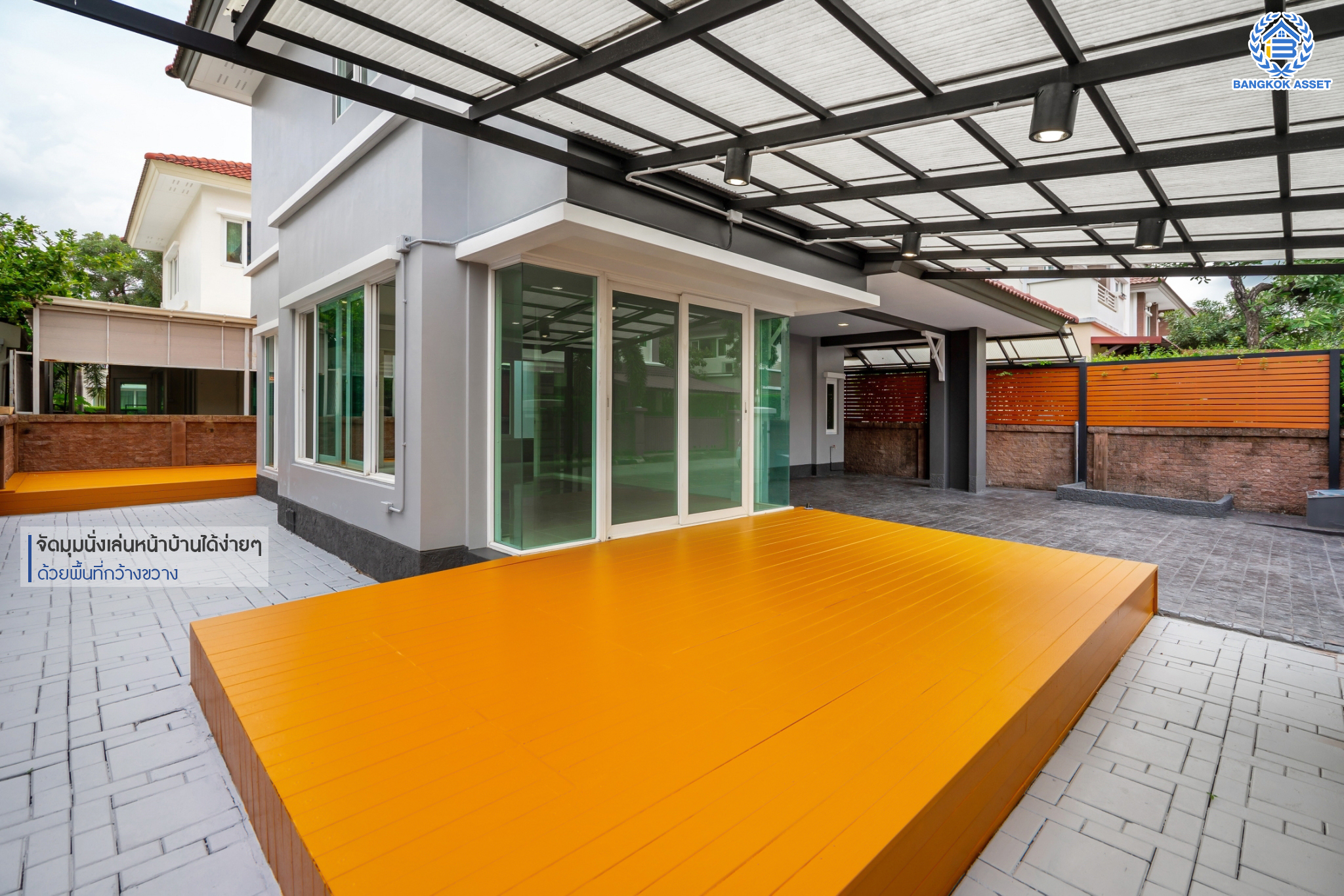 บ้านมือสองตกแต่งใหม่ ม.คาซ่าวิลล์ วัชรพล-สุขาภิบาล 5 แบรนด์ Q.House เนื้อที่ 50.6 ตร.ว. ฟังก์ชัน 3 ห้องนอน 3 ห้องน้ำ 1 ห้องอเนกประสงค์กว้างขวาง จอดรถได้ 2 คัน Facilities ครบครัน บนทำเลเชื่อมต่อหลายเส้นทาง ถ.รามอินทรา ถ.สายไหม และถ.พหลโยธิน ใกล้สนามบินดอนเมือง ทางด่วน "รามอินทรา" และรถไฟฟ้าสายสีเขียว "สถานีคูคต"