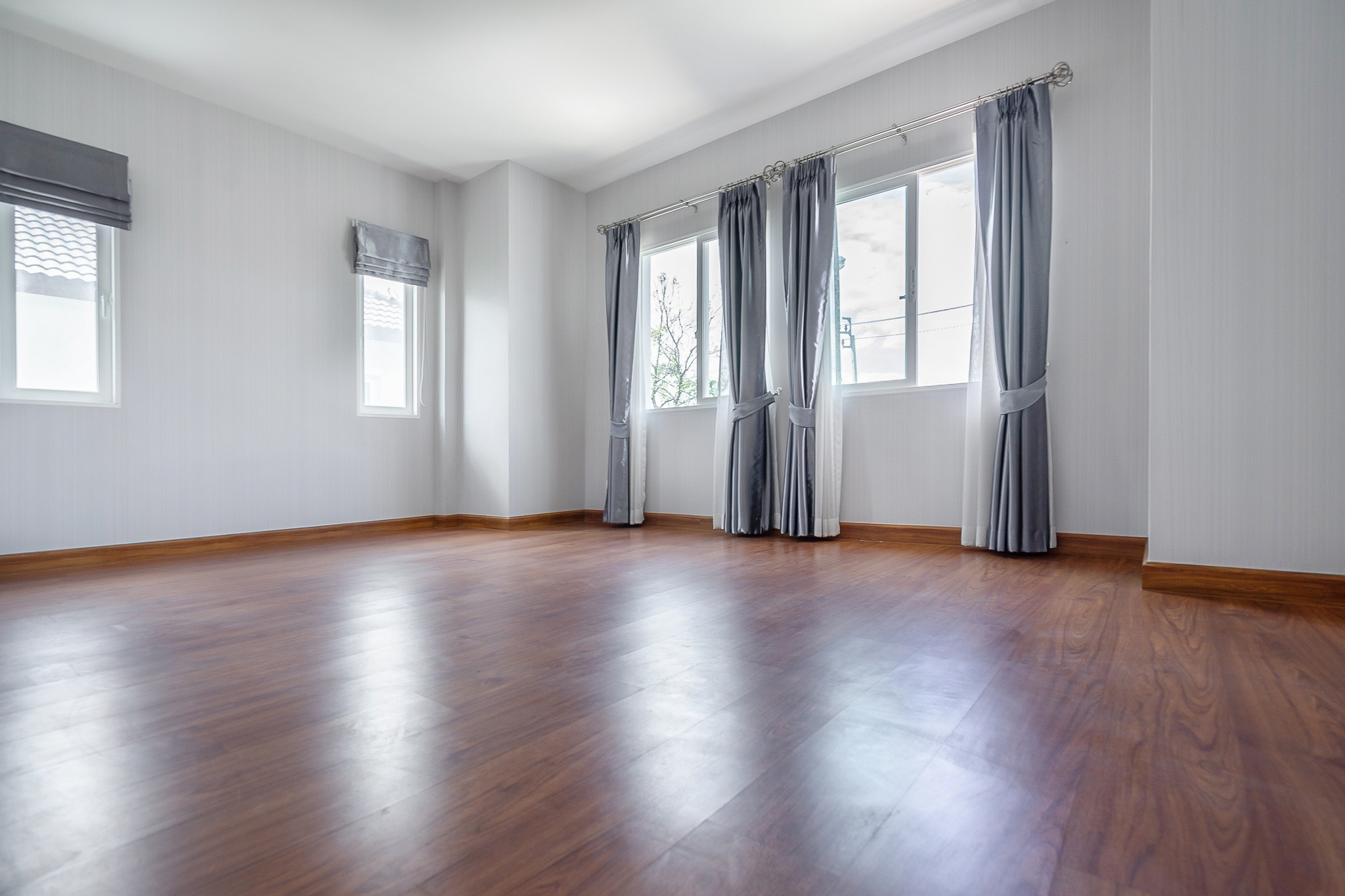 ******บ้านเดี่ยวมือสองนนทบุรี เนื้อที่ 84.1 ตร.ว. ม.เดอะเซ็นโทร รัตนาธิเบศร์ บ้านสวย หลังมุม! ถนนเมน จากแบรนด์ AP ใกล้ส่วนกลาง พื้นที่ใช้สอยกว่า 163 ตร.ม. 2 ที่จอดรถ ไม่เคยเข้าอยู่* บนทำเลสุดสะดวก เชื่อมต่อถ.ราชพฤกษ์ , กาญจนาภิเษก เพียง 4 นาทีถึงรถไฟฟ้าสถานี "บางพลู"