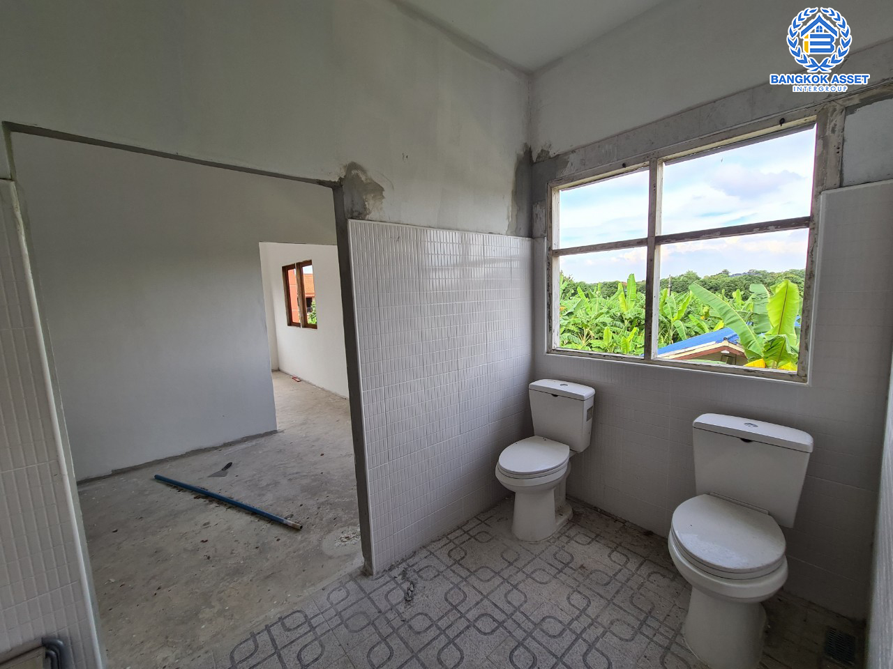 *****ที่ดินพร้อมสิ่งปลูกสร้าง (ศูนย์ดูแลคนชรา) ซ.วัดลาดปลาดุก เนื้อที่ขนาดใหญ่พิเศษ! 802.2 ตร.ว. พื้นที่ใช้สอยกว่า 1,000 ตร.ม. ฟังก์ชัน 4 ห้องนอน 5 ห้องน้ำ 2 ห้องนั่งเล่น พื้นที่กว้างสามารถจอดรถได้เยอะกว่า 10 คัน บนทำเลเดินทางสะดวก เชื่อมต่อ ถ.กาญจนาภิเษก ใกล้รถไฟฟ้าสายสีม่วง "สถานีคลองบางไผ่"