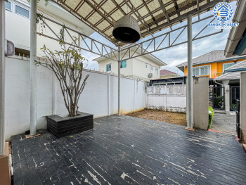 *****บ้านเดี่ยวมือสองย่านนนทบุรี ม.ชวนชื่นโมดัส รัตนาธิเบศร์-ท่าอิฐ หลังมุม เนื้อที่ 57.8 ตร.ว. มาพร้อมฟังก์ชัน 3 ห้องนอน 2 ห้องน้ำ 2 ที่จอดรถ บนทำเลศักยภาพ เชื่อมต่อถนนรัตนาธิเบศร์ และถนนราชพฤกษ์ ใกล้เซ็นทรัลเวสเกต, เซ็นทรัลรัตนาธิเบศร์ และรถไฟฟ้า "สถานีบางรักน้อยท่าอิฐ" เพียง 10 นาที