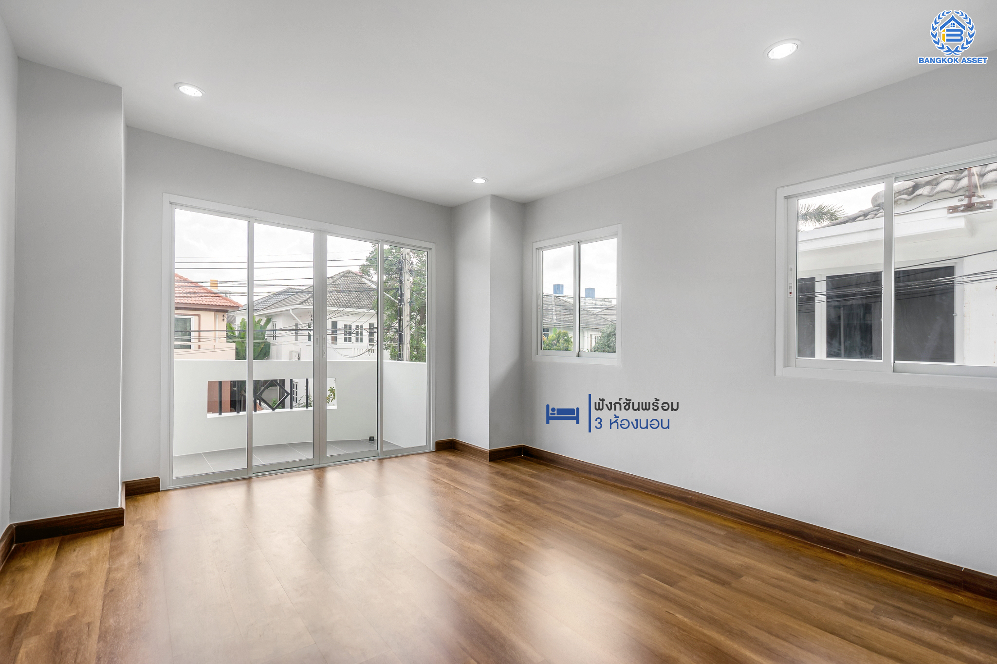 บ้านมือสองตกแต่งใหม่ ม.เพชรวัฒนะ เลียบคลองประปา บ้านเดี่ยว เนื้อที่ 50 ตร.ว. ฟังก์ชันพร้อม 3 ห้องนอน 3 ห้องน้ำ 1 ห้องอเนกประสงค์ จอดรถได้ 1 คัน ภายในตกแต่งดีไซน์ทันสมัย บนทำเลที่เชื่อมต่อถนนแจ้งวัฒนะ, ถนนศรีสมาน, ถนนสรงประภา  เดินทางสะดวก ใกล้ทางด่วน "บางประอิน-ปากเกร็ด" ใกล้รถไฟฟ้าสายสีชมพู "สถานีศรีรัช"