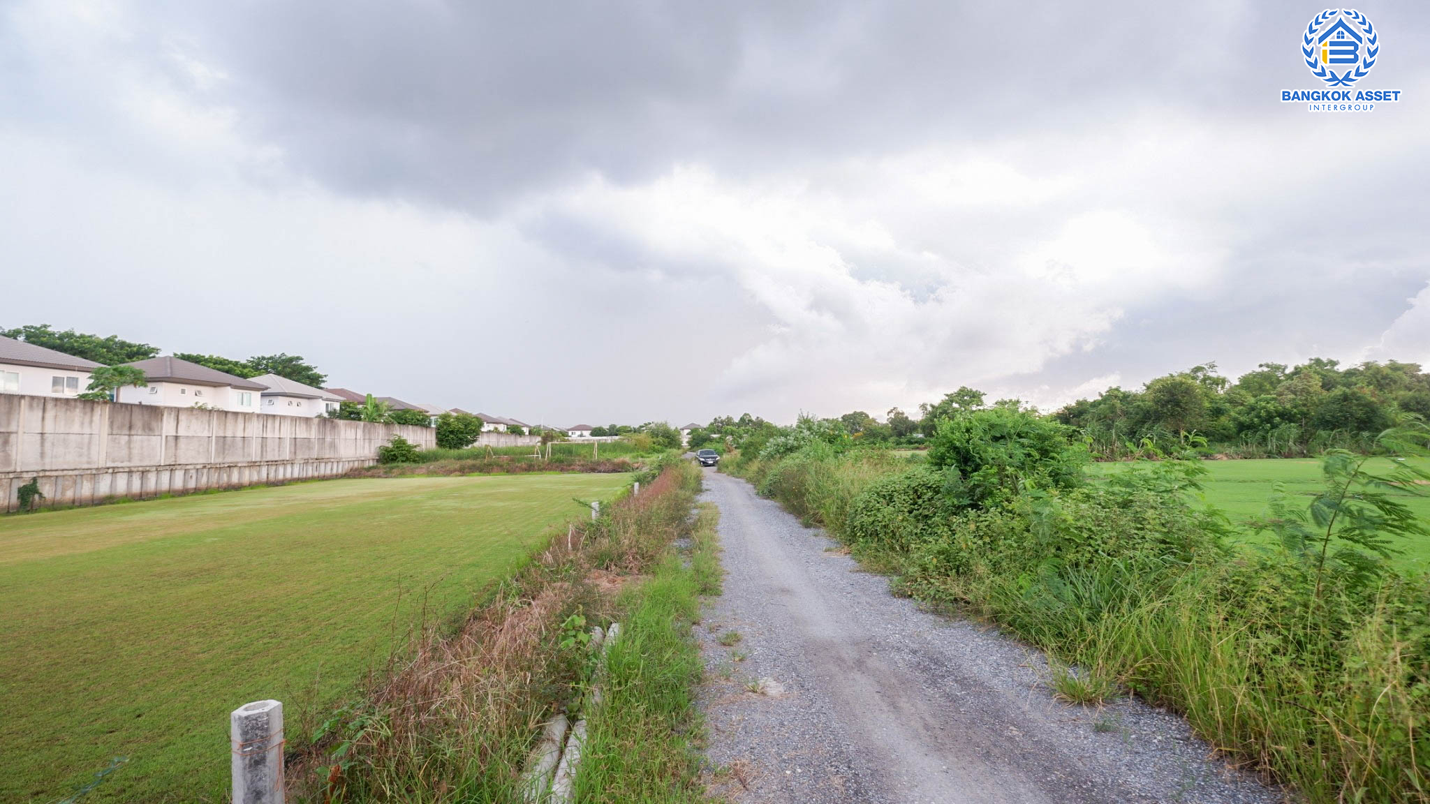 *****ที่ดินเปล่า หทัยราษฎร์ บนเนื้อที่กว้าง 13 ไร่ 258 ตร.ว. เชื่อมต่อถนนหลายเส้นทาง ถนนกาญจนาภิเษก, ถนนรามอินทรา, ถนนเลียบคลอง2, ถนนลำลูกกา เดินทางสะดวก ใกล้ทางด่วน "รามอินทรา-อาจณรงค์"