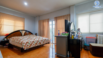 *****บ้านเดี่ยวมือสองย่านนนทบุรี ม.ทวีโชติ2 บางกรวย-ไทรน้อย บนเนื้อที่ 61.2 ตร.ว. ฟังก์ชัน 3ห้องนอน 3 ห้องน้ำ 2 ที่จอดรถ ต่อเติมเต็มทั้งหลัง พร้อมเข้าอยู่ ใกล้รถไฟฟ้าสายสีม่วง "สถานีบางพลู" รายล้อมด้วยสิ่งอำนวยความสะดวกมากมาย