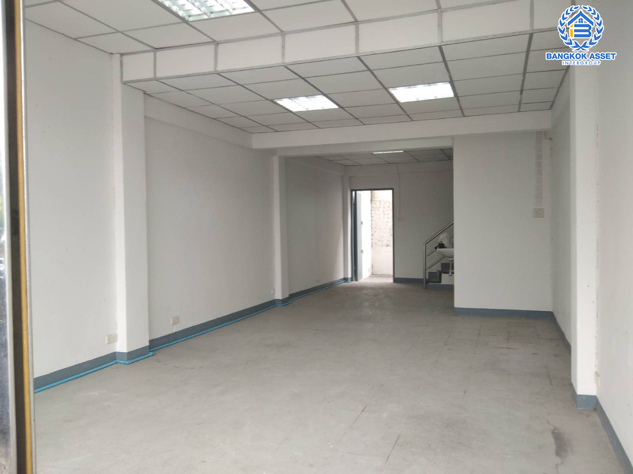 *****อาคารพาณิชย์มือสอง 5 ชั้น ซอย บรมราชชนนี 37 บนเนื้อที่ 16 ตร.ว. ฟังก์ชันจัดเต็ม 5 ห้องนอน 5 ห้องน้ำ อาคารพาณิชย์ทำเลดี จะอยู่อาศัยหรือปรับเปลี่ยนเป็น Home Office ได้ทุกรูปแบบ เชื่อมต่อถนนบรมราชชนนี, ถนนสิรินธร, ถนนจรัญสนิทวงศ์, ถนนชักพระ รีบจองเลย!