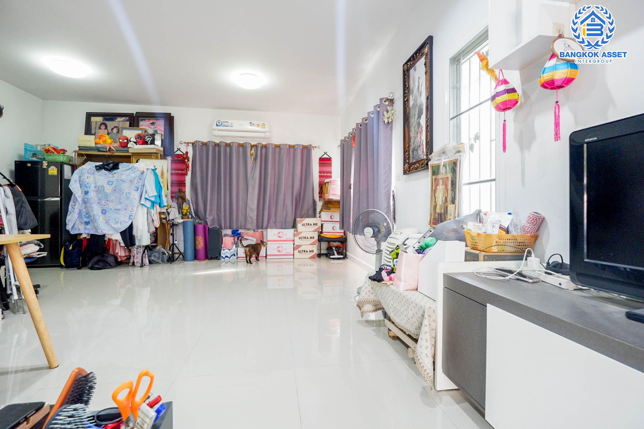 *****บ้านแฝดมือสองย่านกรุงเทพฯ ม.อิคอนเนเจอร์ รามอินทรา109 เนื้อที่กว้างขวาง 41.20 ตร.ว.  บ้านแฝดไซส์ใหญ่หลังเดียวในโครงการ ฟังก์ชัน 3 ห้องนอน 3 ห้องน้ำ ที่จอดรถ 2 คัน ทำเลดี  ใกล้รถไฟฟ้าสายสีชมพู "สถานีบางชัน" จุดขึ้นทางด่วน "รามอินทรา-อาจณรงค์"