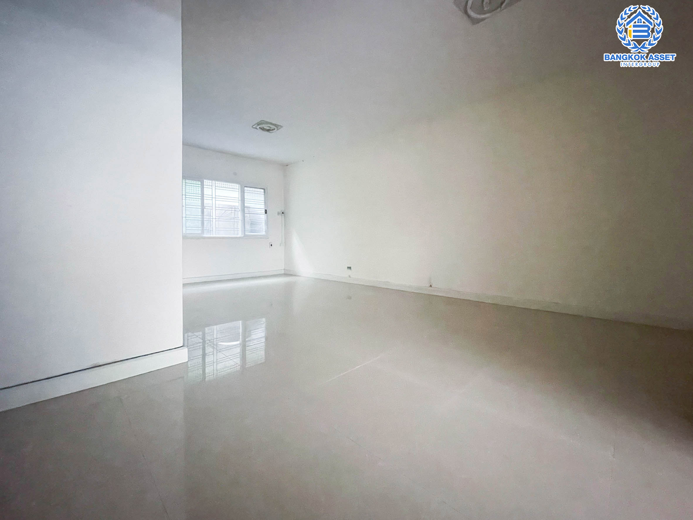 *****ทาวน์เฮ้าส์มือสองย่านนนทบุรีฯ ม.พฤกษาทาวน์ ราชพฤกษ์ เนื้อที่กว้างขวางมากถึง 21.40 ตร.ว.  ฟังก์ชัน 3 ห้องนอน 2 ห้องน้ำ ที่จอดรถ 2 คัน บนทำเลแห่งการเดินทาง ใกล้รถไฟฟ้าสายสีม่วง "สถานีไทรม้า" และจุดขึ้น-ลงทางด่วน "ศรีรัช"