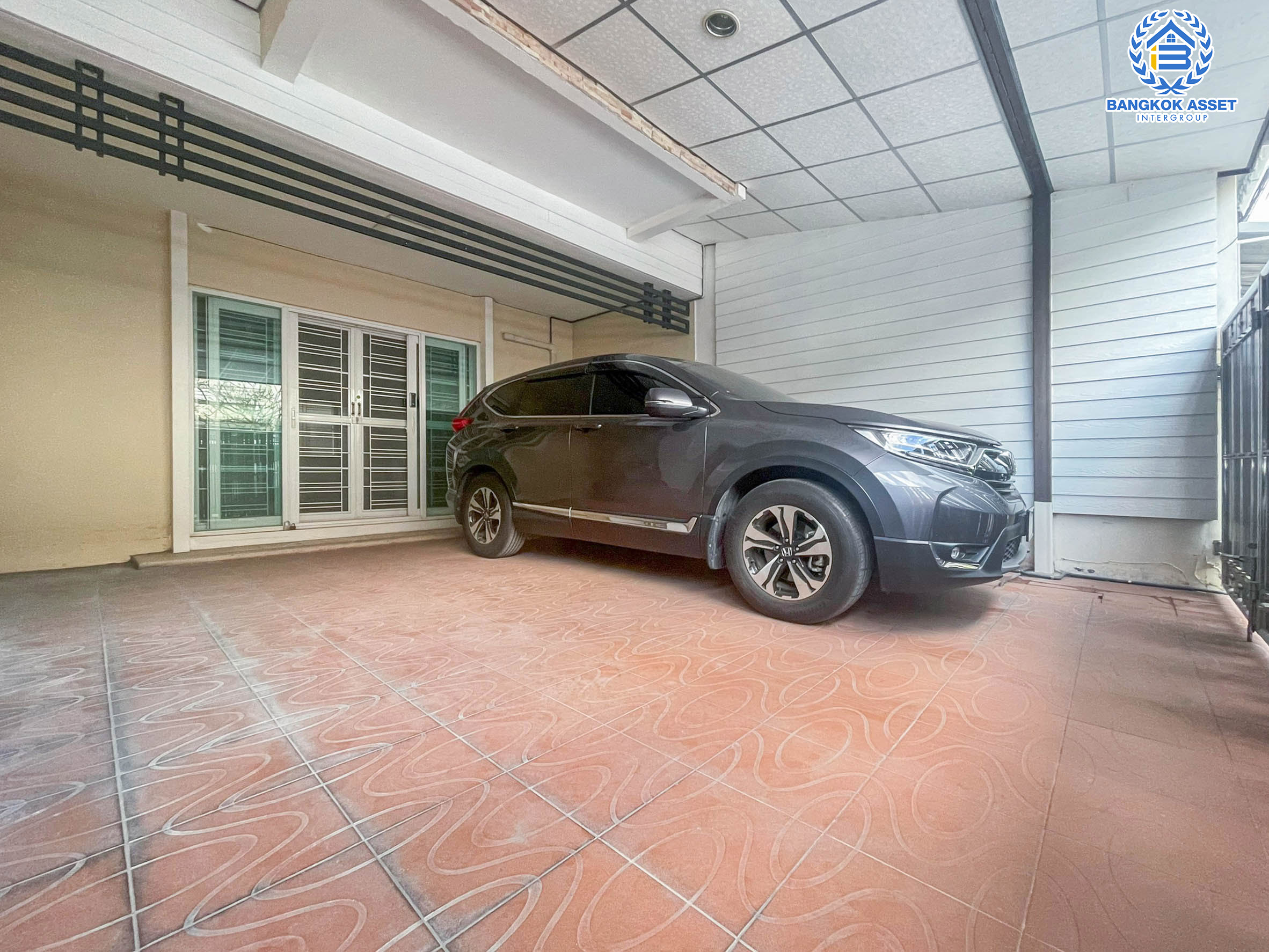 *****ทาวน์เฮ้าส์มือสองย่านนนทบุรีฯ ม.พฤกษาทาวน์ ราชพฤกษ์ เนื้อที่กว้างขวางมากถึง 21.40 ตร.ว.  ฟังก์ชัน 3 ห้องนอน 2 ห้องน้ำ ที่จอดรถ 2 คัน บนทำเลแห่งการเดินทาง ใกล้รถไฟฟ้าสายสีม่วง "สถานีไทรม้า" และจุดขึ้น-ลงทางด่วน "ศรีรัช"