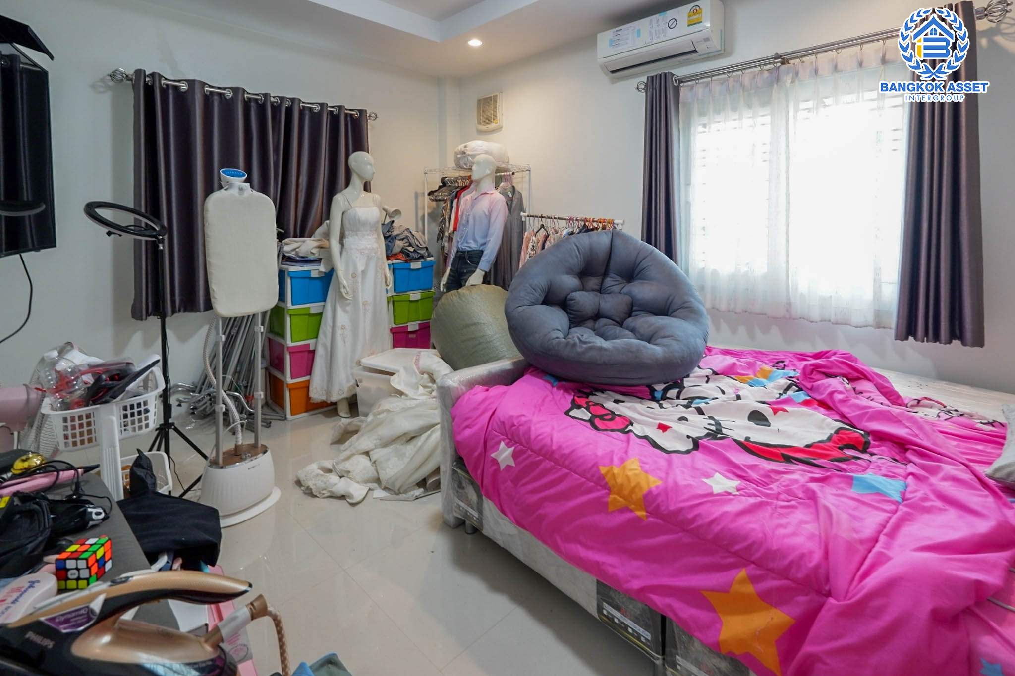 *****บ้านเดี่ยวมือสองย่านกรุงเทพฯ ม.เอเวอร์กรีน ซิตี้ กาญจนาภิเษก เนื้อที่กว้างขวางมากถึง 150 ตร.ว. ฟังก์ชัน 4 ห้องนอน 5 ห้องน้ำ ที่จอดรถ 4 คัน บ้านริมคลอง เนื้อที่รอบบ้านกว้าง ฟรีเฟอร์นิเจอร์รวมมูลค่ากว่า 2 ล้านบาท บนทำเลใกล้รถไฟฟ้าสายสีน้ำเงิน "สถานีหลักสอง" และทางด่วน "ศรีรัช-วงแหวน"