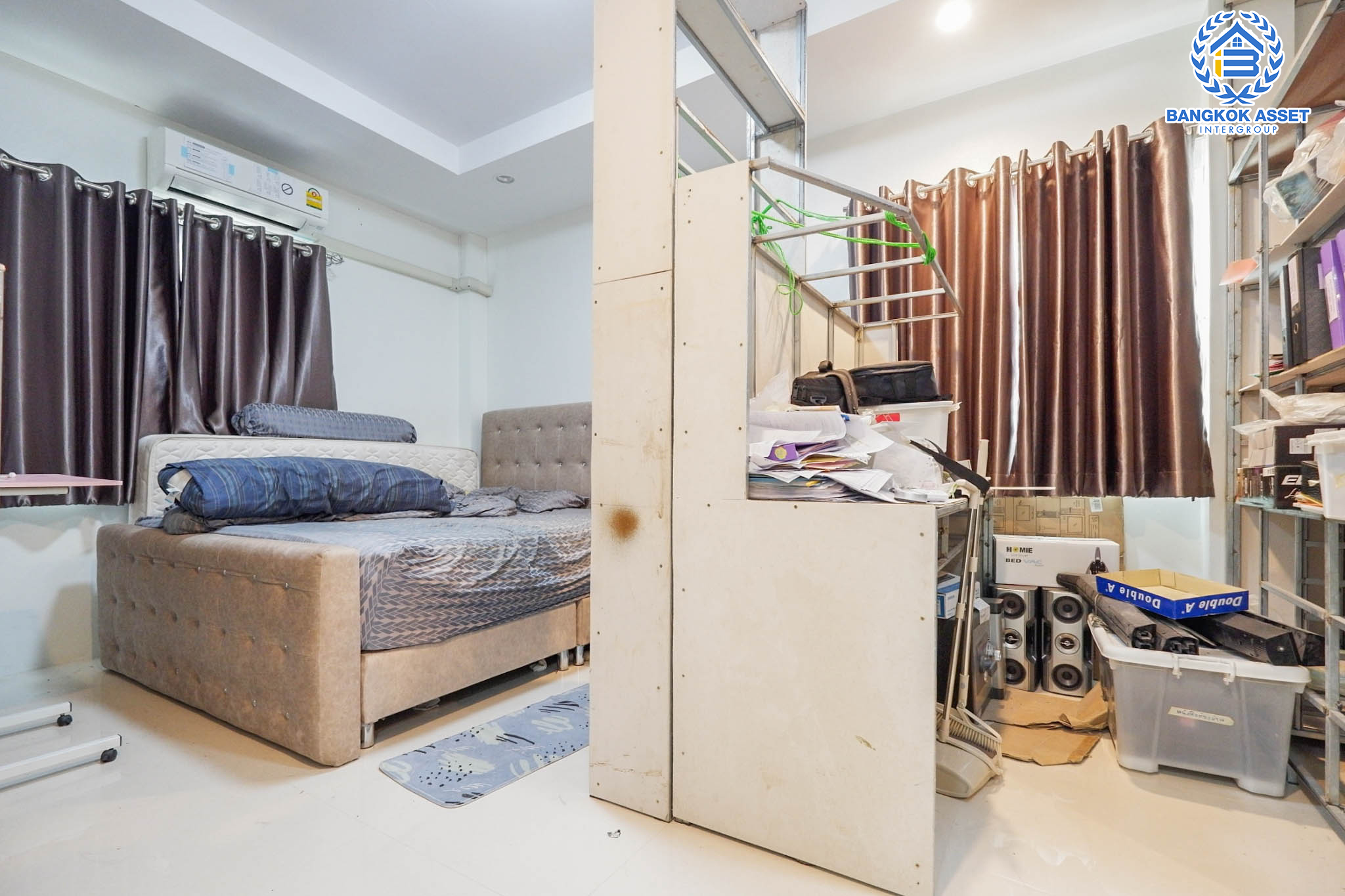 *****บ้านเดี่ยวมือสองย่านกรุงเทพฯ ม.เอเวอร์กรีน ซิตี้ กาญจนาภิเษก เนื้อที่กว้างขวางมากถึง 150 ตร.ว. ฟังก์ชัน 4 ห้องนอน 5 ห้องน้ำ ที่จอดรถ 4 คัน บ้านริมคลอง เนื้อที่รอบบ้านกว้าง ฟรีเฟอร์นิเจอร์รวมมูลค่ากว่า 2 ล้านบาท บนทำเลใกล้รถไฟฟ้าสายสีน้ำเงิน "สถานีหลักสอง" และทางด่วน "ศรีรัช-วงแหวน"