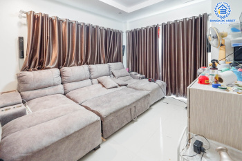 *****บ้านเดี่ยวมือสองย่านกรุงเทพฯ ม.เอเวอร์กรีน ซิตี้ กาญจนาภิเษก เนื้อที่กว้างขวางมากถึง 150 ตร.ว. ฟังก์ชัน 4 ห้องนอน 5 ห้องน้ำ ที่จอดรถ 4 คัน บ้านริมคลอง เนื้อที่รอบบ้านกว้าง ฟรีเฟอร์นิเจอร์รวมมูลค่ากว่า 2 ล้านบาท บนทำเลใกล้รถไฟฟ้าสายสีน้ำเงิน "สถานีหลักสอง" และทางด่วน "ศรีรัช-วงแหวน"