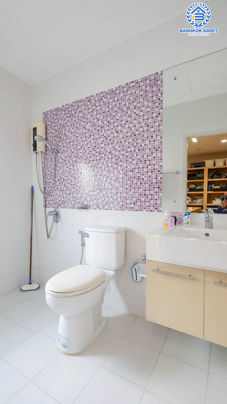 *****บ้านเดี่ยวมือสองย่านนนทบุรีฯ ม.บางกอกบูเลอวาร์ด สาทร-ปิ่นเกล้า เนื้อที่กว้างขวางมากถึง 72.5 ตร.ว.  คุณภาพแบรนด์ AC ASSET ฟังก์ชัน 4 ห้องนอน 4 ห้องน้ำ ที่จอดรถ 3 คัน บ้านหลังใหญ่ บนทำเลแห่งการเดินทาง ใกล้จุดขึ้นลงทางด่วน "ตลิ่งชัน"