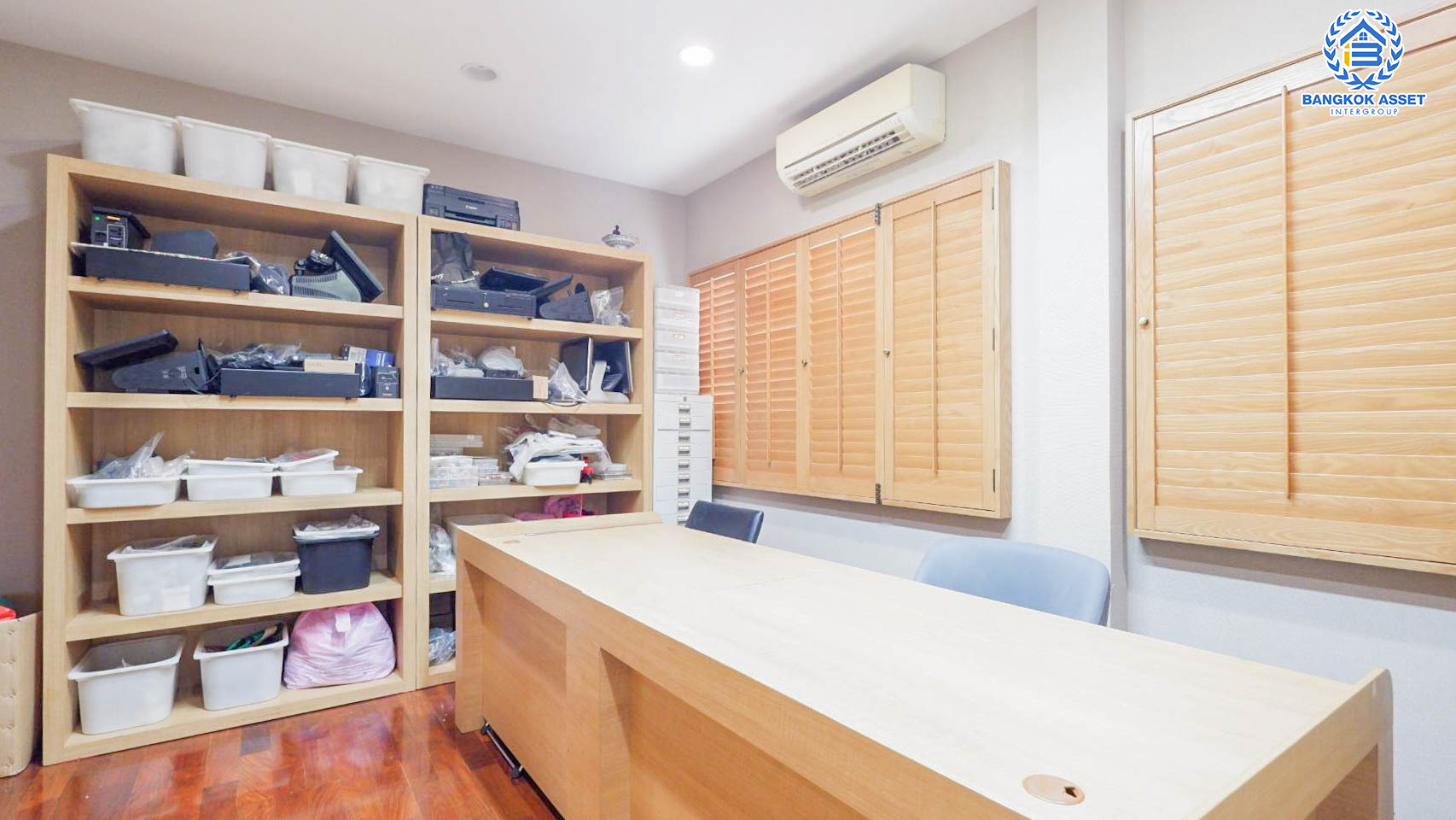 *****บ้านเดี่ยวมือสองย่านนนทบุรีฯ ม.บางกอกบูเลอวาร์ด สาทร-ปิ่นเกล้า เนื้อที่กว้างขวางมากถึง 72.5 ตร.ว.  คุณภาพแบรนด์ AC ASSET ฟังก์ชัน 4 ห้องนอน 4 ห้องน้ำ ที่จอดรถ 3 คัน บ้านหลังใหญ่ บนทำเลแห่งการเดินทาง ใกล้จุดขึ้นลงทางด่วน "ตลิ่งชัน"