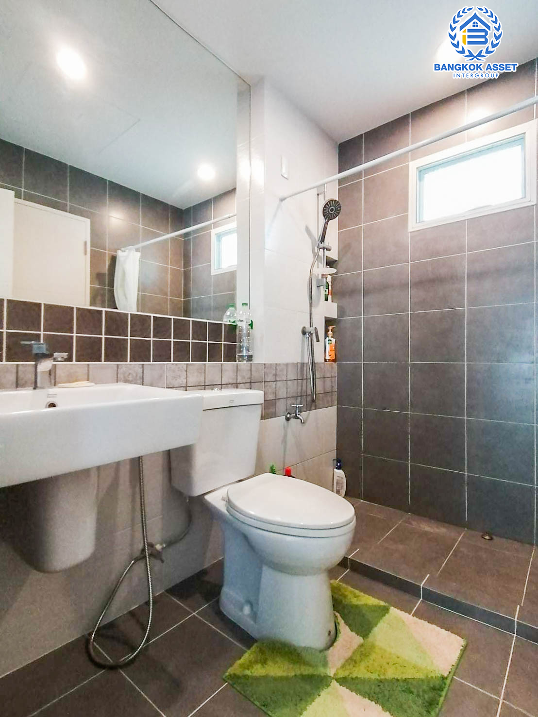 *****บ้านเดี่ยวมือสองย่านกรุงเทพฯ ม.คณาสิริ ปิ่นเกล้า-กาญจนาภิเษก จากแบรนด์คุณภาพแสนศิริ เนื้อที่กว้างขวางมากถึง 50 ตร.ว.  ฟังก์ชัน 3 ห้องนอน 2 ห้องน้ำ ที่จอดรถ 1 คัน บนทำเล ใกล้รถไฟฟ้าสายสีม่วง "สถานีตลาดบางใหญ่" และทางด่วน "ศรีรัช-วงแหวนรอบนอกฯ"