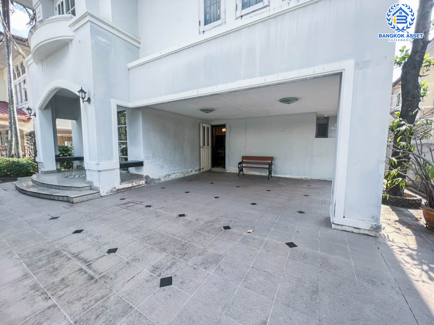 *****บ้านเดี่ยวมือสองย่านนนทบุรีฯ ม.เพอร์เฟคเพลส ไทรม้า เนื้อที่กว้างขวางมากถึง 60 ตร.ว. ฟังก์ชัน 3 ห้องนอน 4 ห้องน้ำ ที่จอดรถ 1 คัน บ้านสวยพร้อมเข้าอยู่ บนทำเลแห่งการเดินทาง ใกล้รถไฟฟ้าสายสีม่วง "สถานีบางรักน้อยท่าอิฐ" และทางด่วน "งามวงศ์วาน"