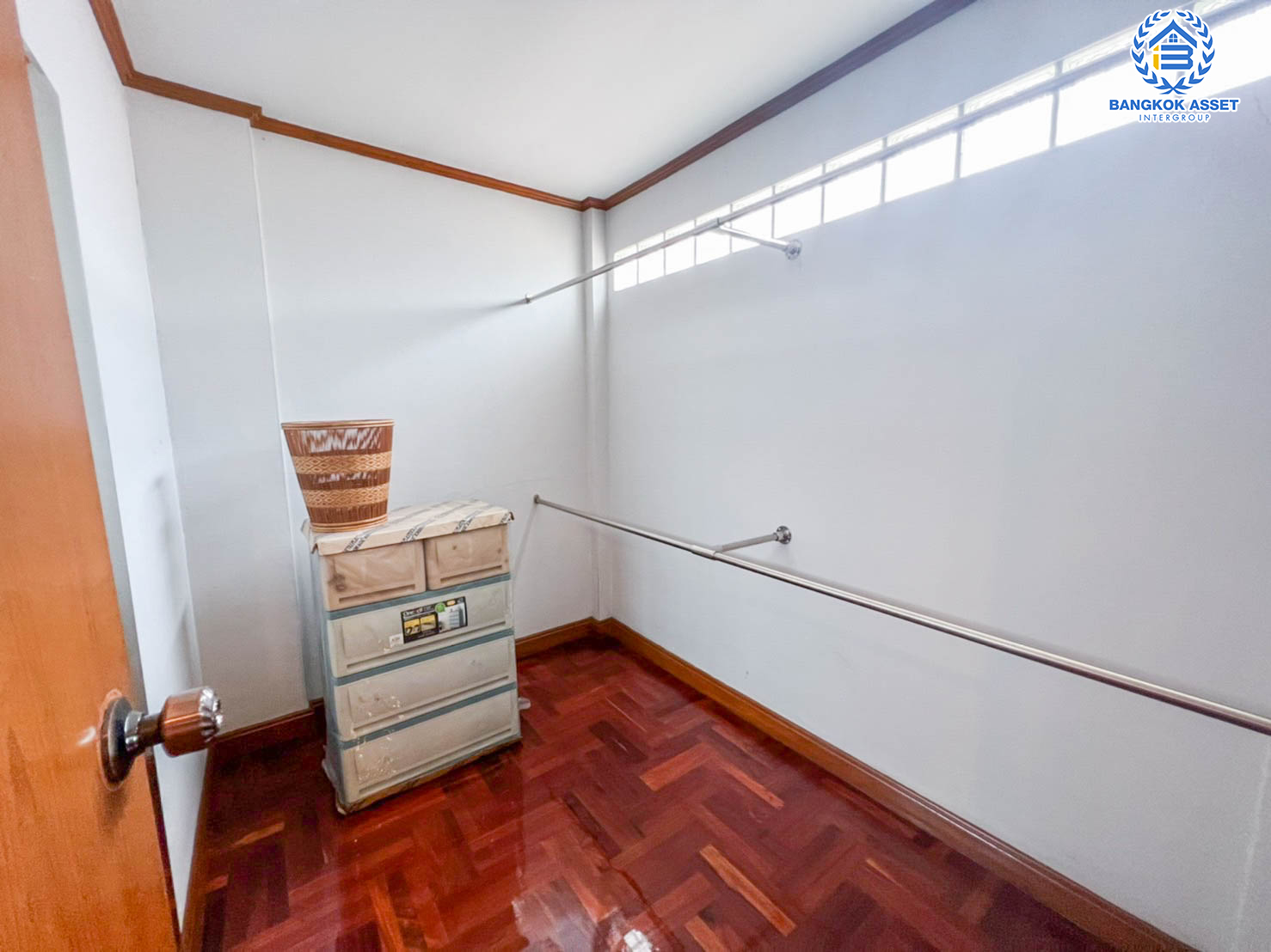 *****บ้านเดี่ยวมือสองย่านนนทบุรีฯ ม.เพอร์เฟคเพลส ไทรม้า เนื้อที่กว้างขวางมากถึง 60 ตร.ว. ฟังก์ชัน 3 ห้องนอน 4 ห้องน้ำ ที่จอดรถ 1 คัน บ้านสวยพร้อมเข้าอยู่ บนทำเลแห่งการเดินทาง ใกล้รถไฟฟ้าสายสีม่วง "สถานีบางรักน้อยท่าอิฐ" และทางด่วน "งามวงศ์วาน"