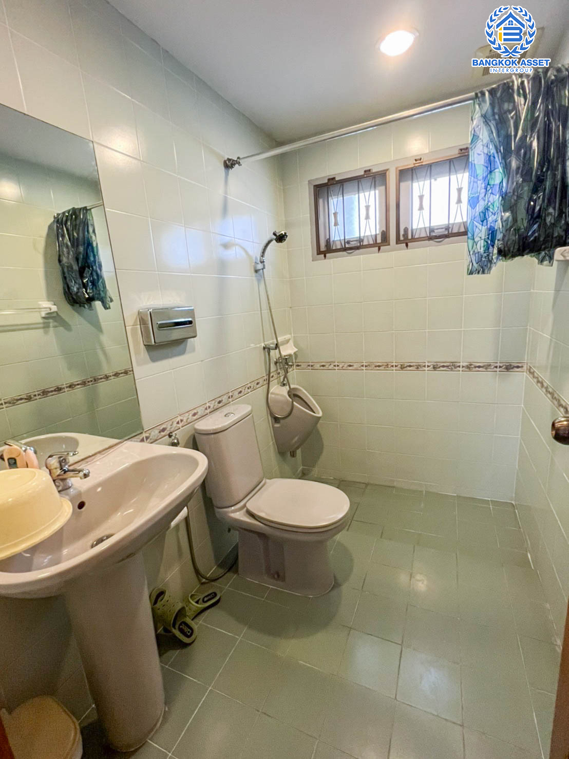 *****บ้านเดี่ยวมือสองย่านนนทบุรีฯ ม.เพอร์เฟคเพลส ไทรม้า เนื้อที่กว้างขวางมากถึง 60 ตร.ว. ฟังก์ชัน 3 ห้องนอน 4 ห้องน้ำ ที่จอดรถ 1 คัน บ้านสวยพร้อมเข้าอยู่ บนทำเลแห่งการเดินทาง ใกล้รถไฟฟ้าสายสีม่วง "สถานีบางรักน้อยท่าอิฐ" และทางด่วน "งามวงศ์วาน"